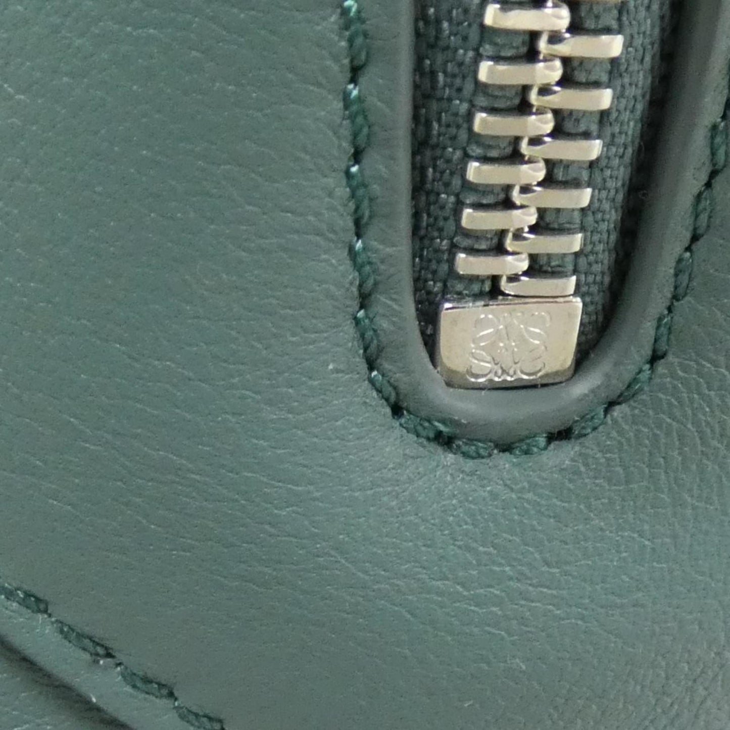 Loewe Hammock Compact Octopus Shoulder Bag A538H13X40