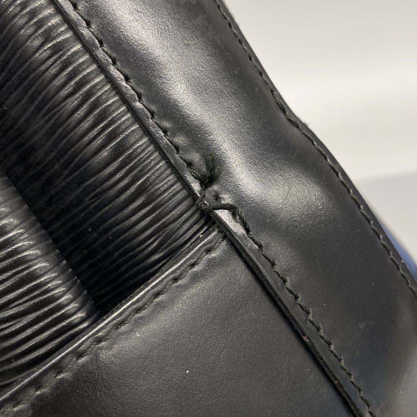 Louis Vuitton Epi Sac De Paul Gm Shoulder Bag M80155 Noir