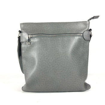 Louis Vuitton M32630 Taiga Sasha Bag Crossbody Pochette Shoulder Leather