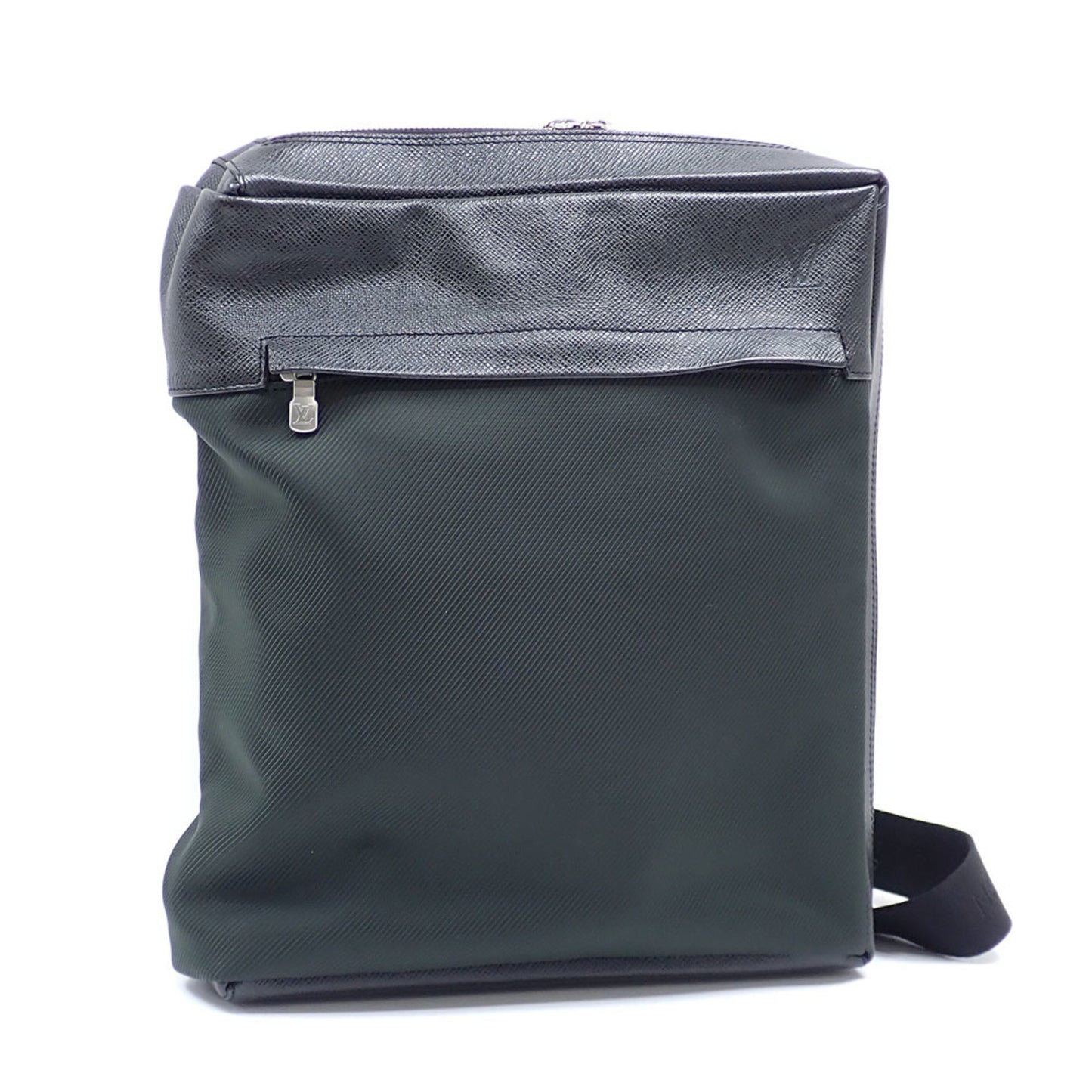 Louis Vuitton Taiga Beluga Shoulder Bag