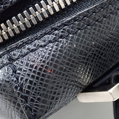 Louis Vuitton Taiga Beluga Shoulder Bag