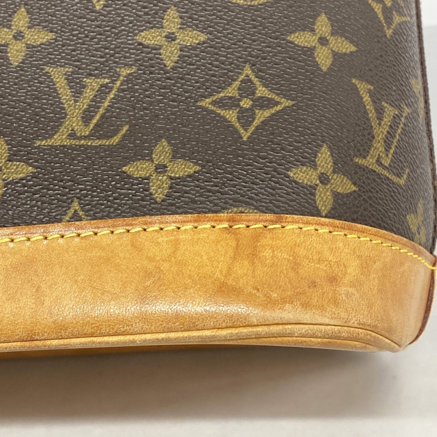 Handbag Louis Vuitton