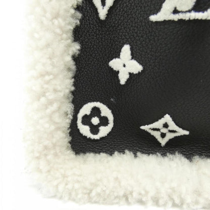 Louis Vuitton On My Side Mm M58908 Handbag