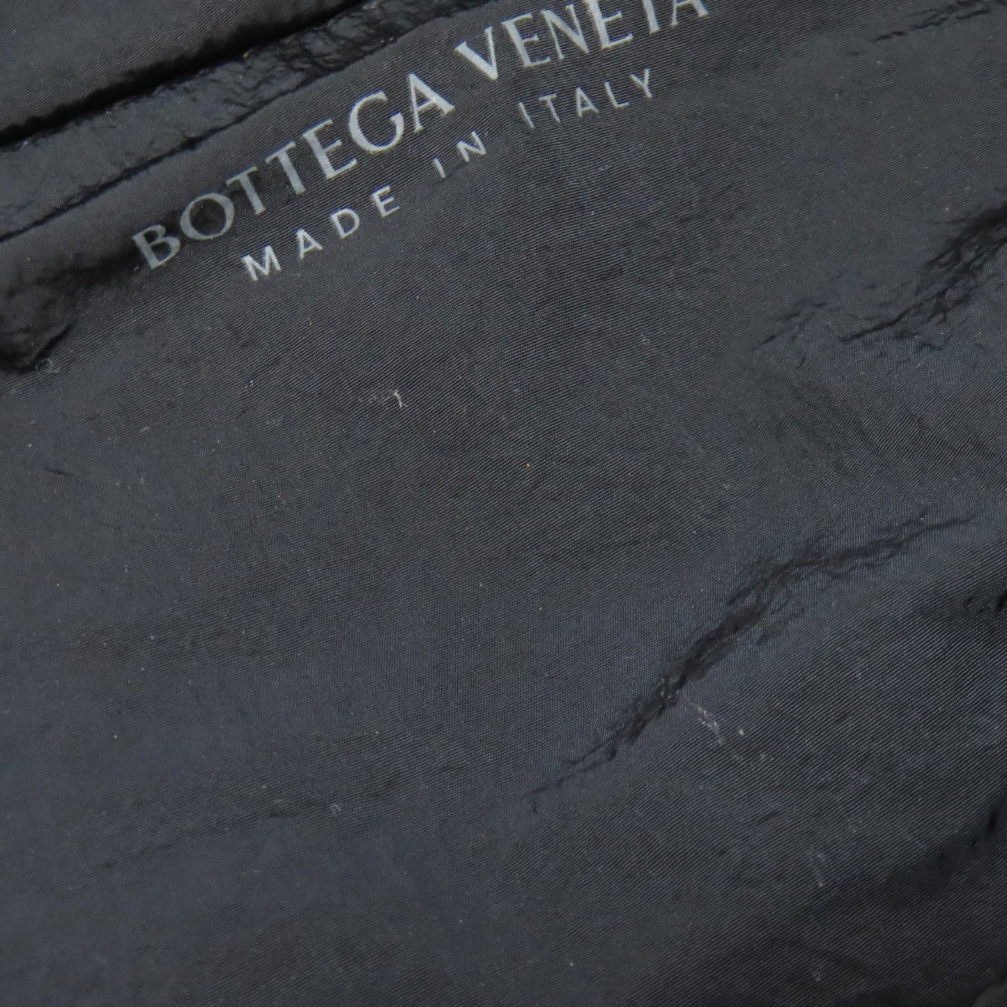 Bottega Veneta 629857 Simple Design Body Bag In Calfskin