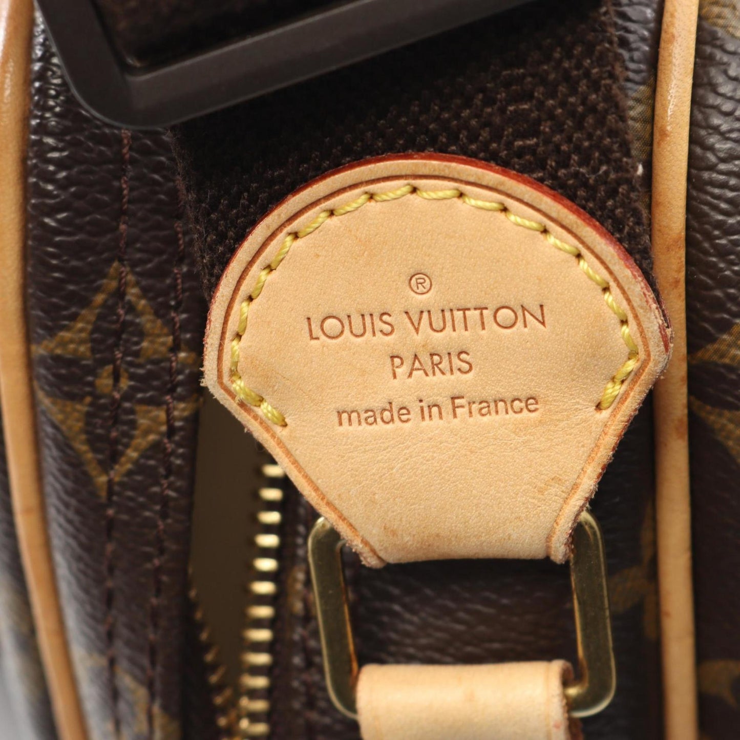 Louis Vuitton Reporter Pm Shoulder Bag