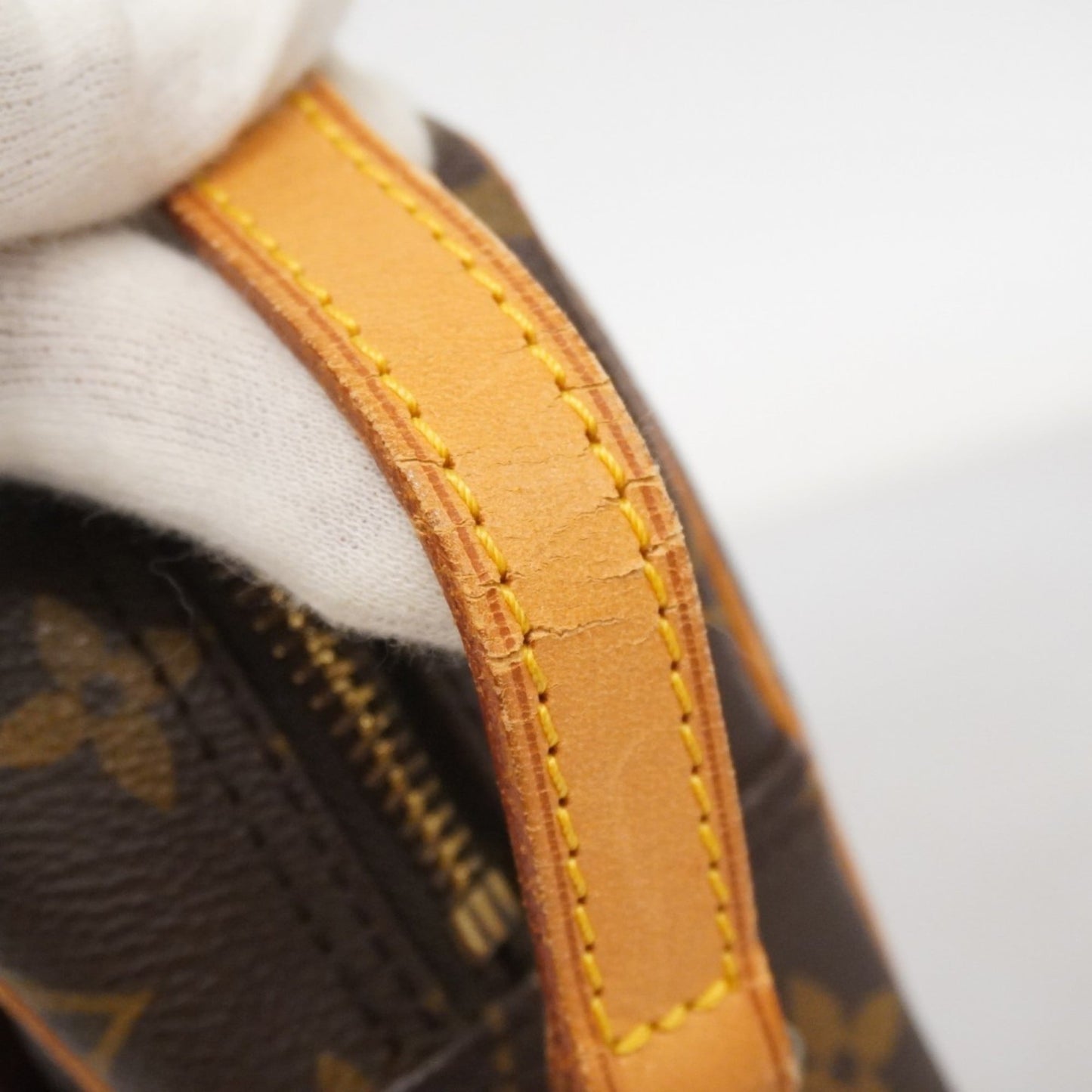 Bag Louis Vuitton Shoulder