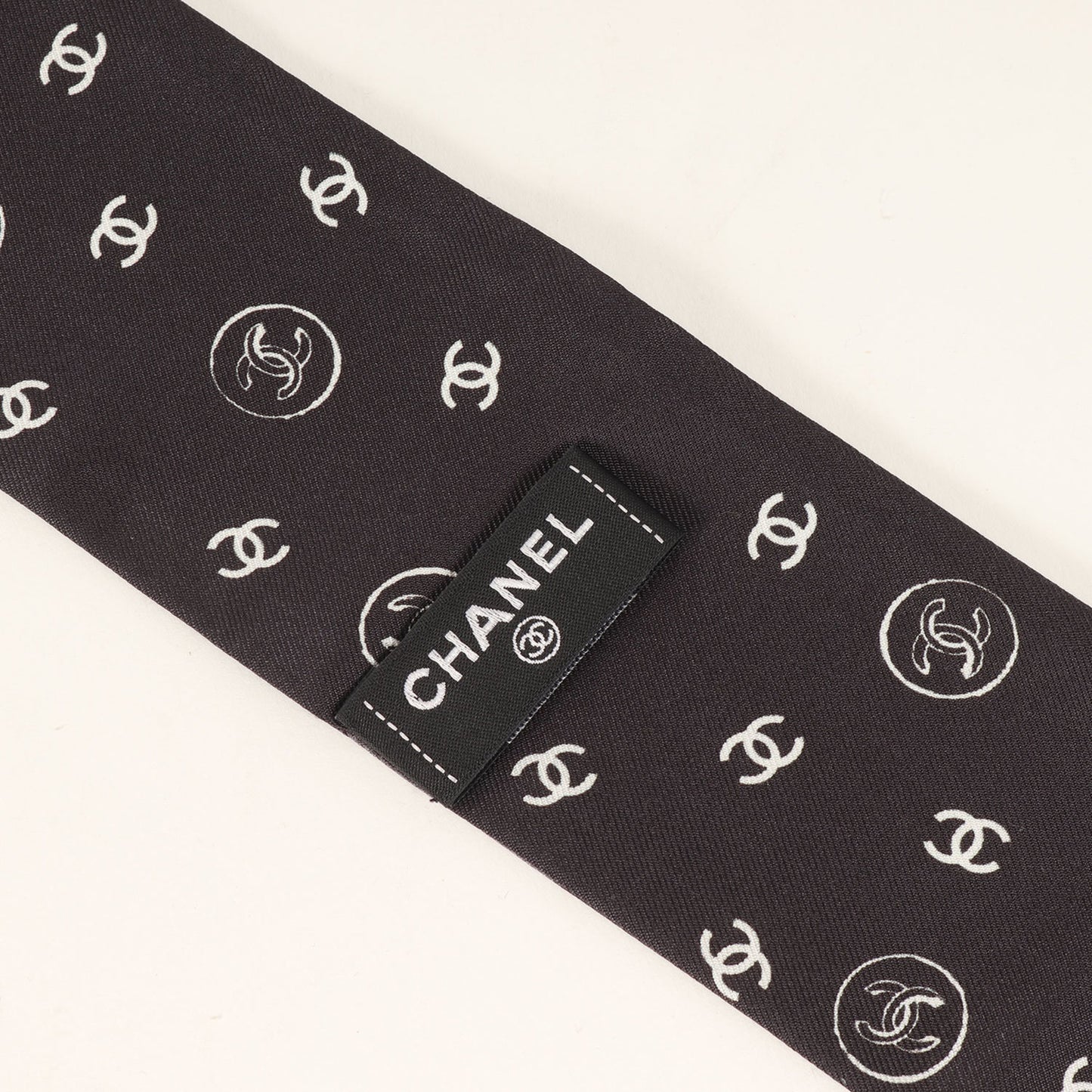Chanel Scarf/Muffler