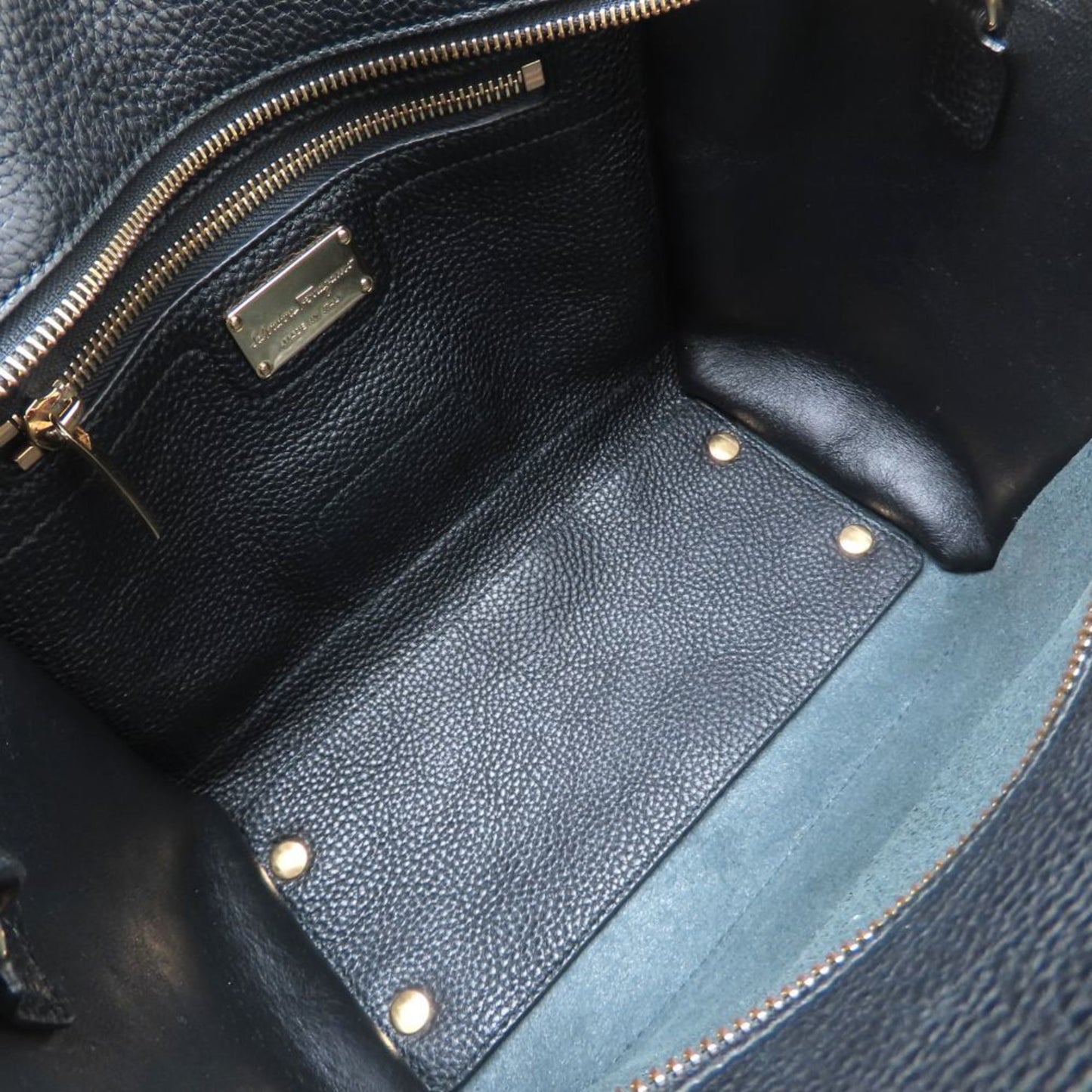 Salvatore Ferragamo Amy 2-Way Handbag In Black Leather