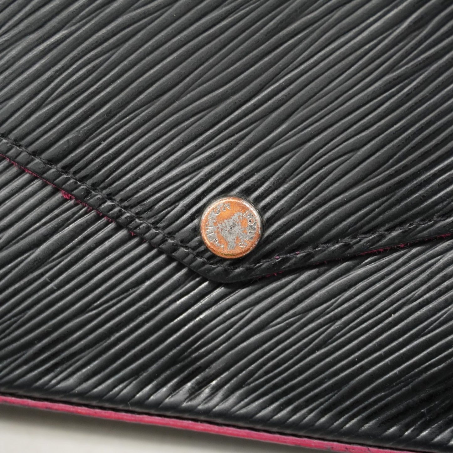 Louis Vuitton Epi Felicie Shoulder Wallet M64579 Noir Hot Pink