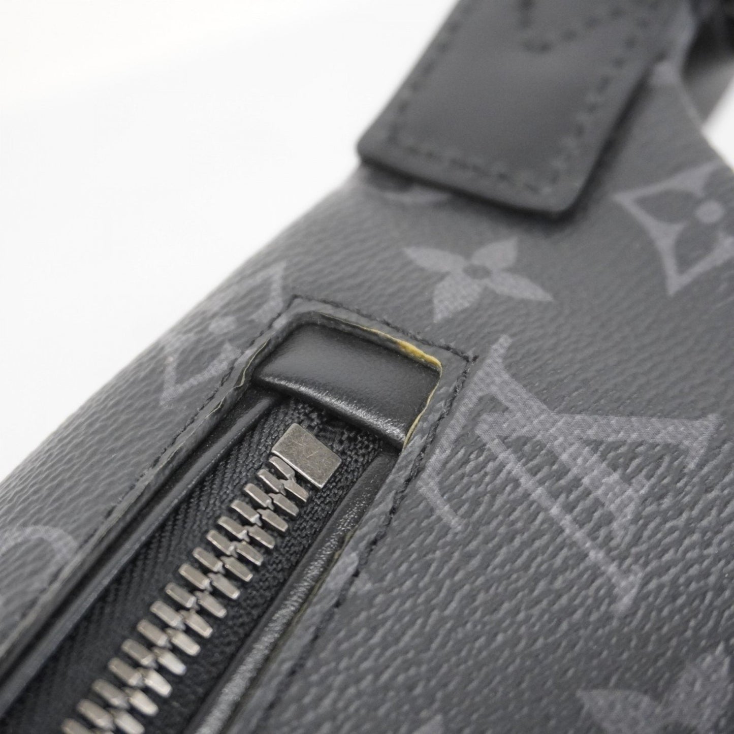 Louis Vuitton Monogram Eclipse Discovery Bum Bag M44336 Black