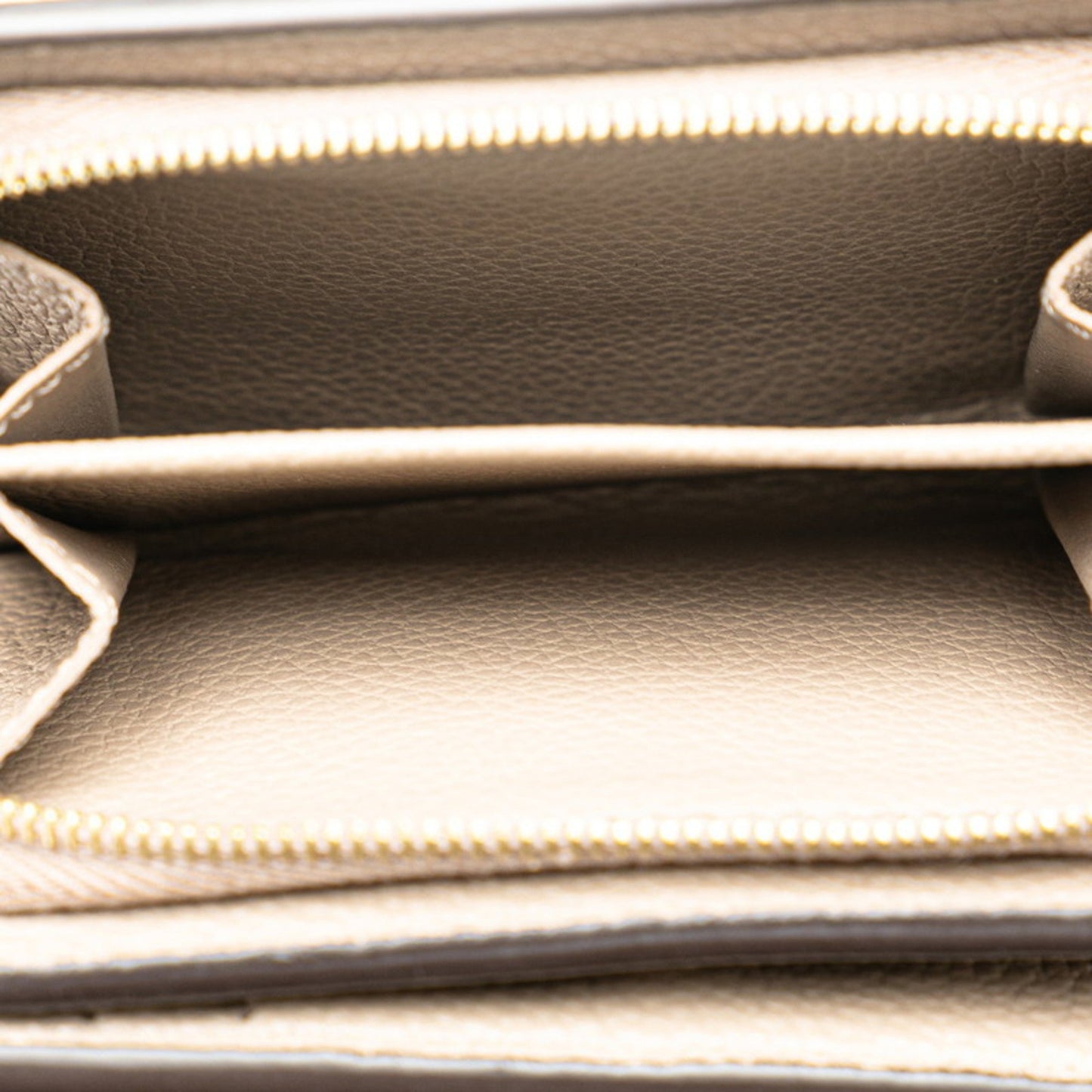 Louis Vuitton Monogram Empreinte Portefeuille Q Bi-Fold Wallet M80152 Tourterelle Beige Leather