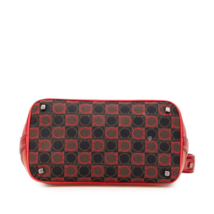 Salvatore Ferragamo Gancini One-Shoulder Bag In Black