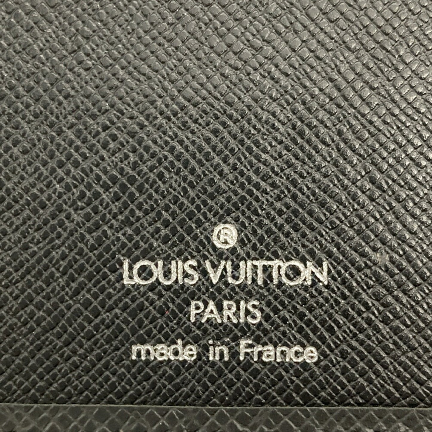 Louis Vuitton Louis Vuitton Porte Chaquie Carte Credit Wallet Taiga M30412 Ardoise Mi1001 Black