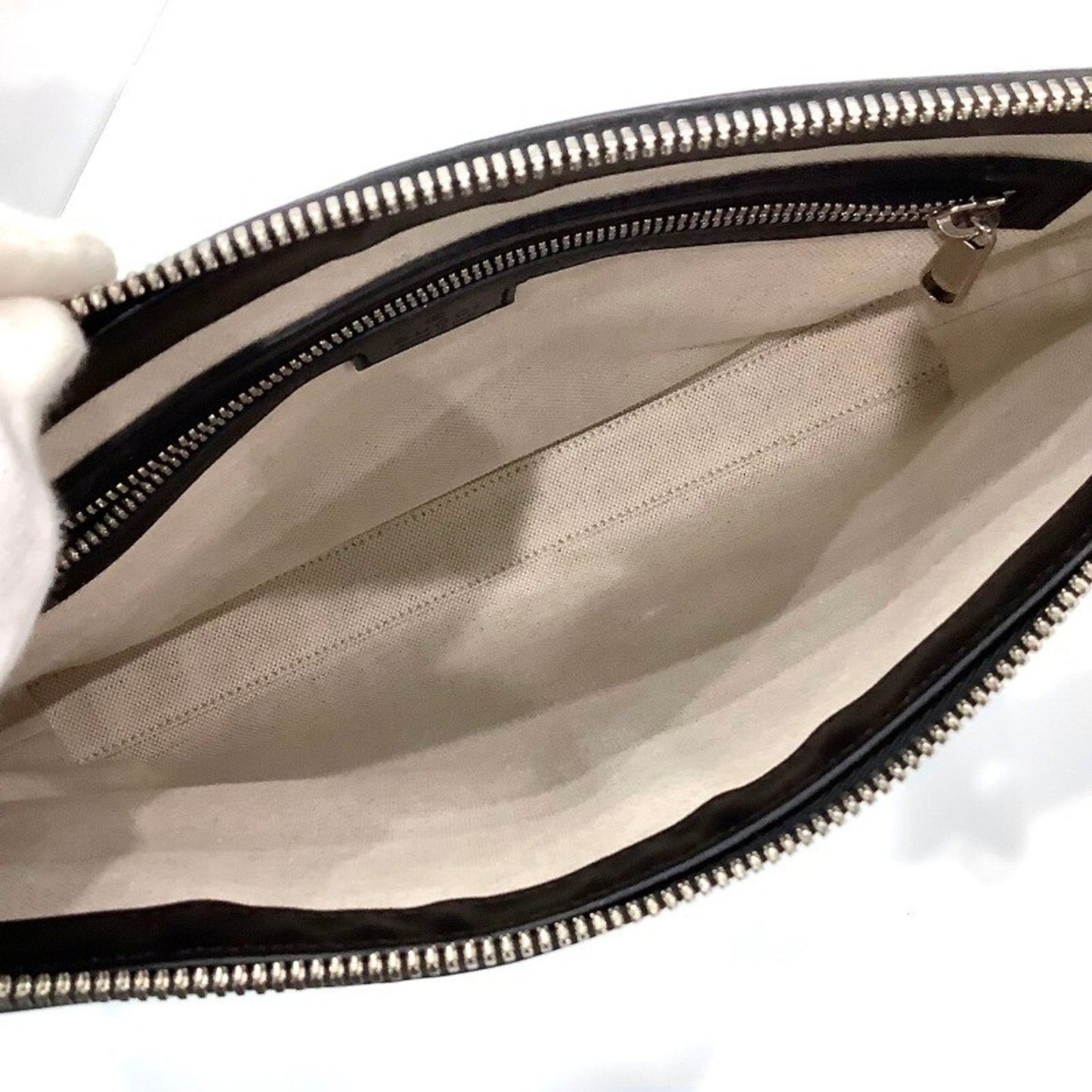 Gucci Gg Embossed Medium Black Clutch Bag Gucci 696009.520981 Ja-24361