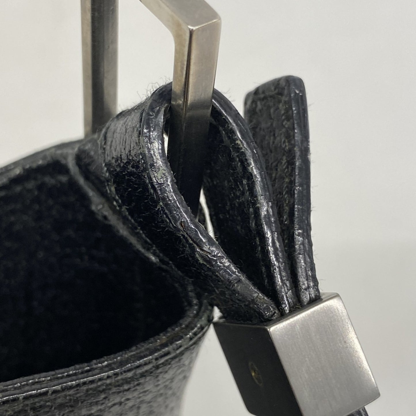 Gucci Shoulder Bag 001 3305 Canvas Black