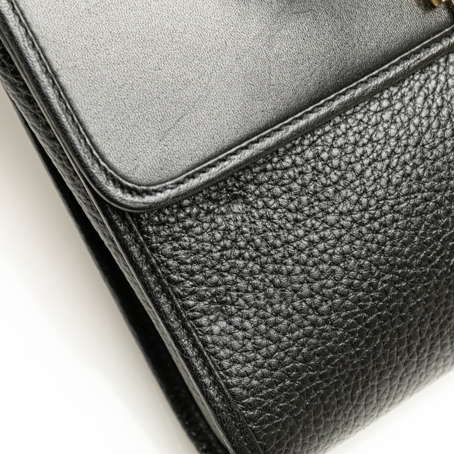 Christian Dior Dior Cd Logo Shoulder Bag In Black Leather