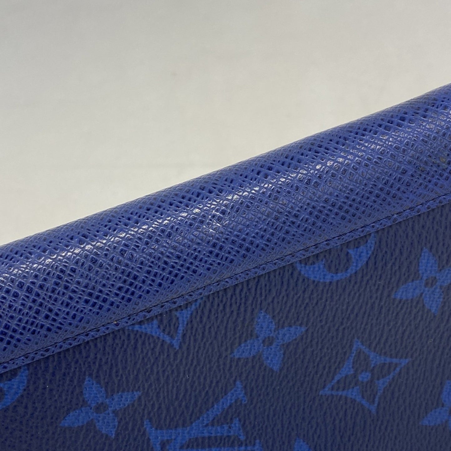 Louis Vuitton Taiga Rama Zippy Wallet Vertical M30447 Cobalt