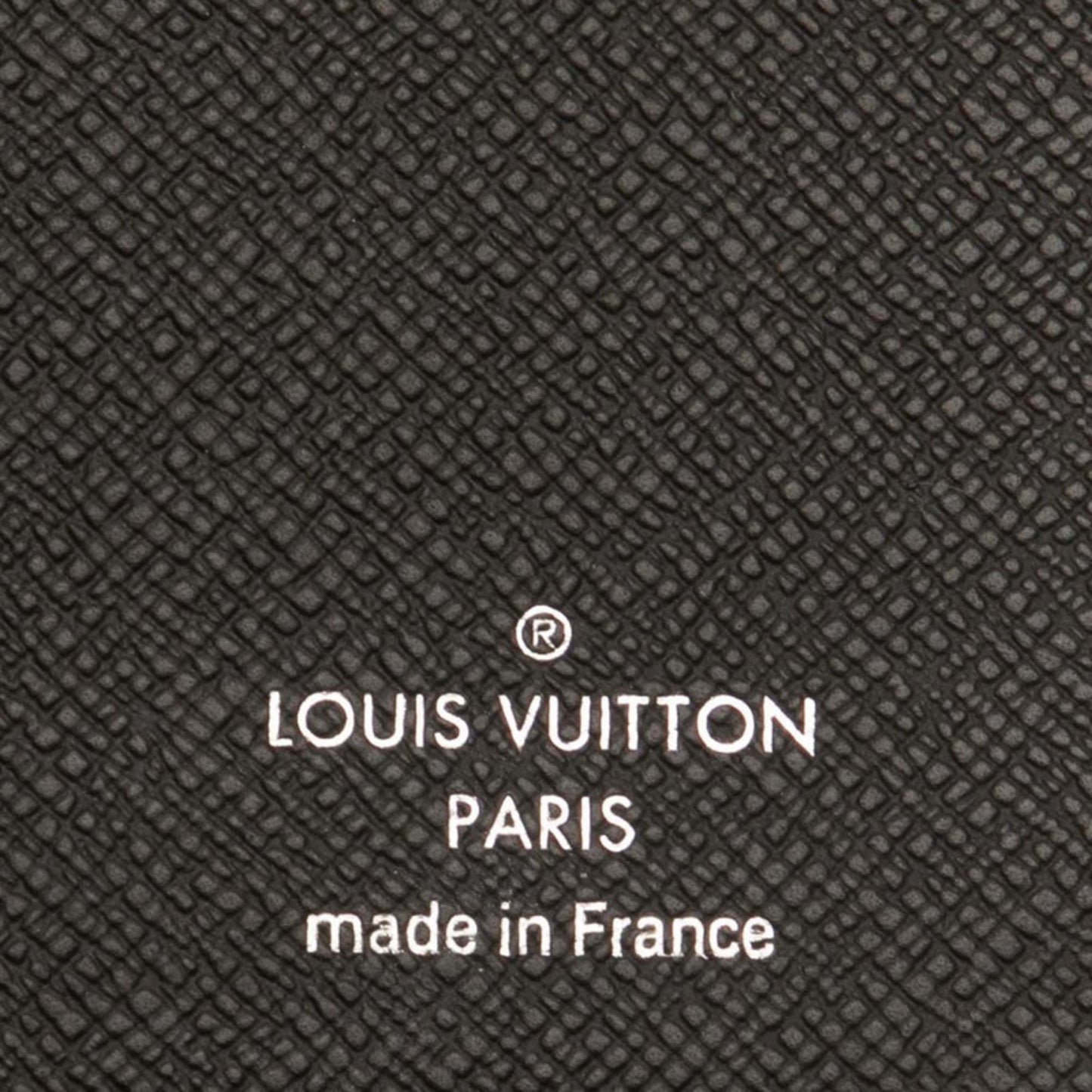 Louis Vuitton Taiga Portefeuille Brazza Long Wallet M32572 Ardoise Black Leather