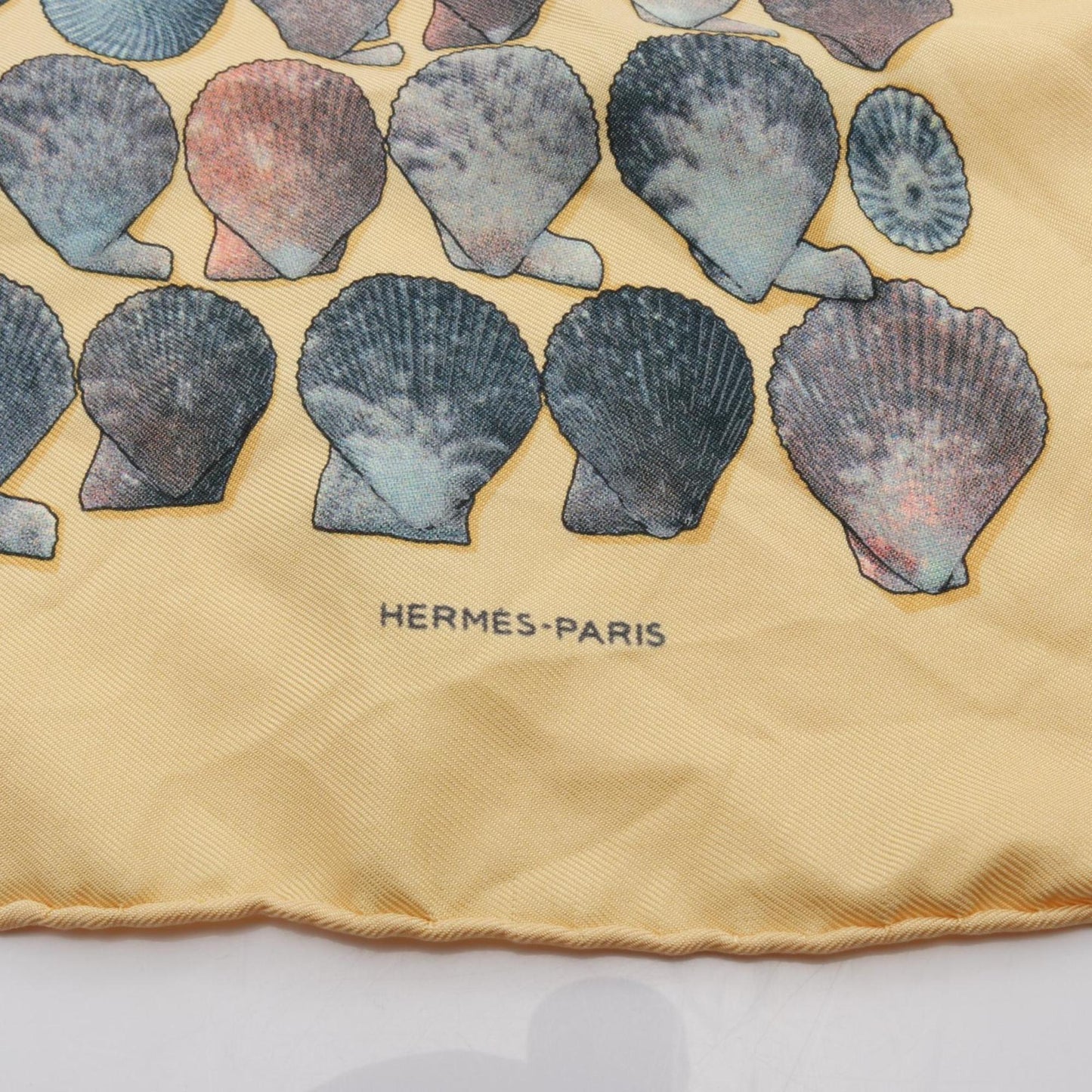 Hermes Herms Les Coquilles Petit Carr 45 Silk Scarf