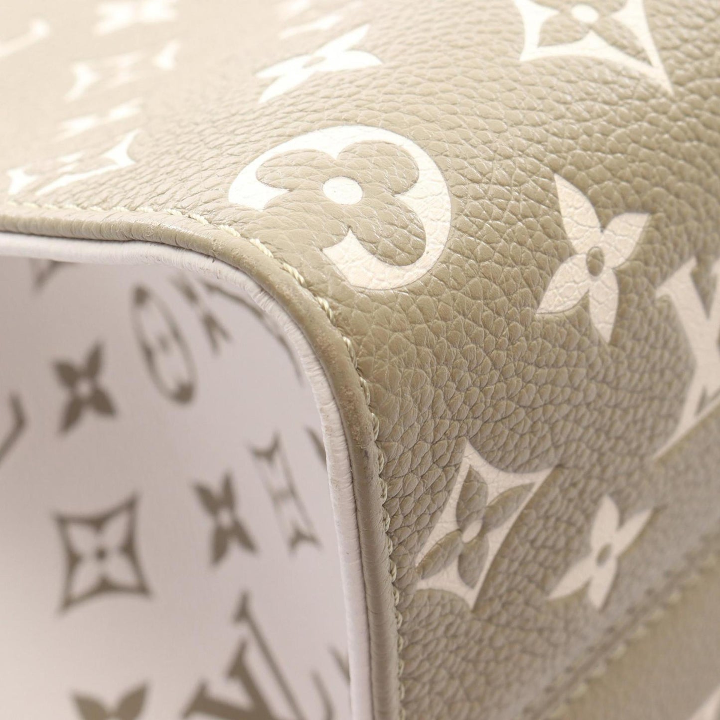 Louis Vuitton On The Go Mm Tote Bag