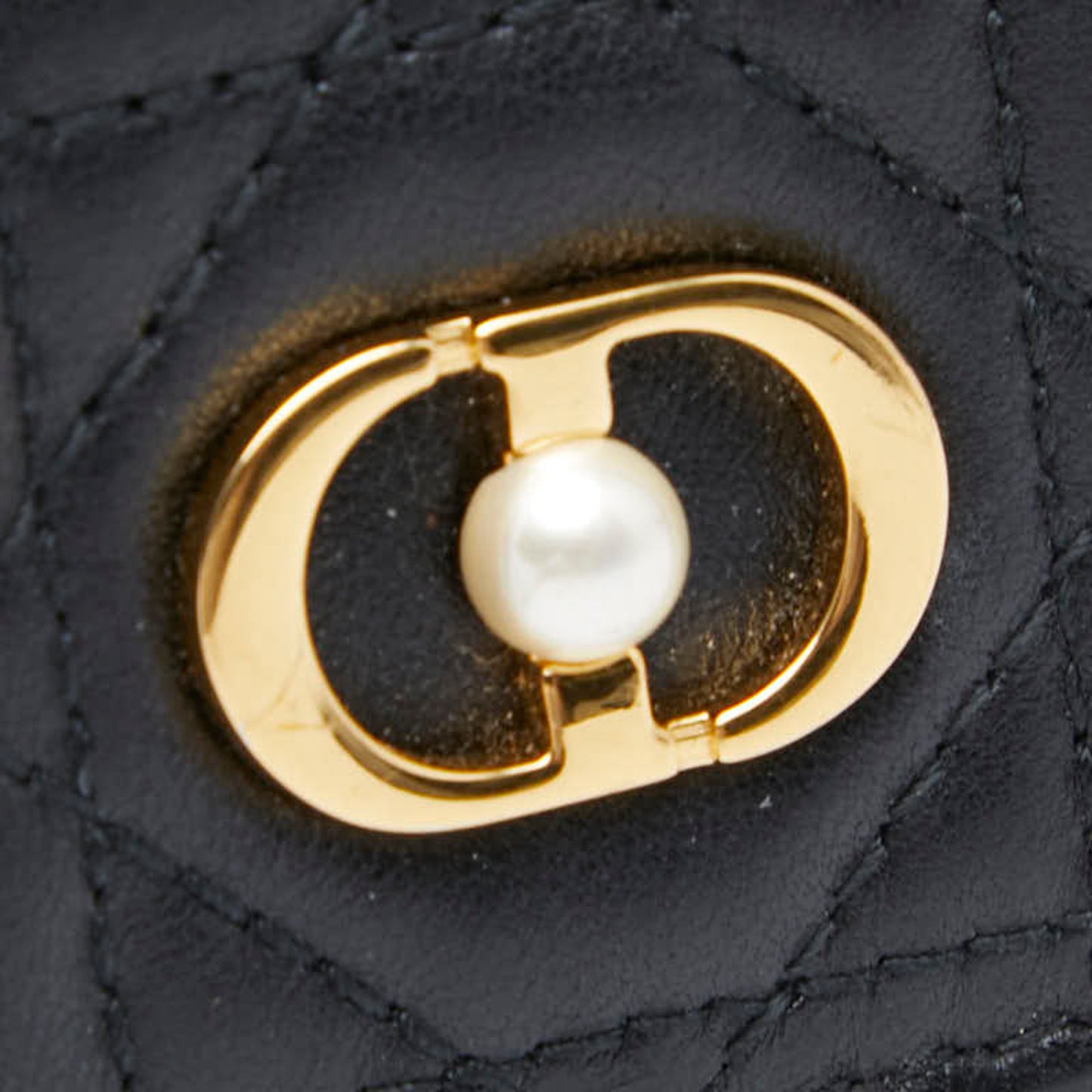 Christian Dior Dior Cannage Jolie Glycine Bifold Wallet S3102Unjb Black Lambskin