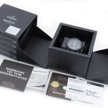 Unused Omega Quartz X Swatch Mission To The Moon Phase Snoopy Speedmaster S033B700 Wristwatch