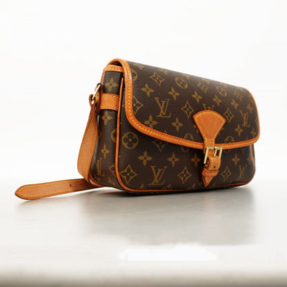 Louis Vuitton Monogram Sologne Shoulder Bag M42250 Brown