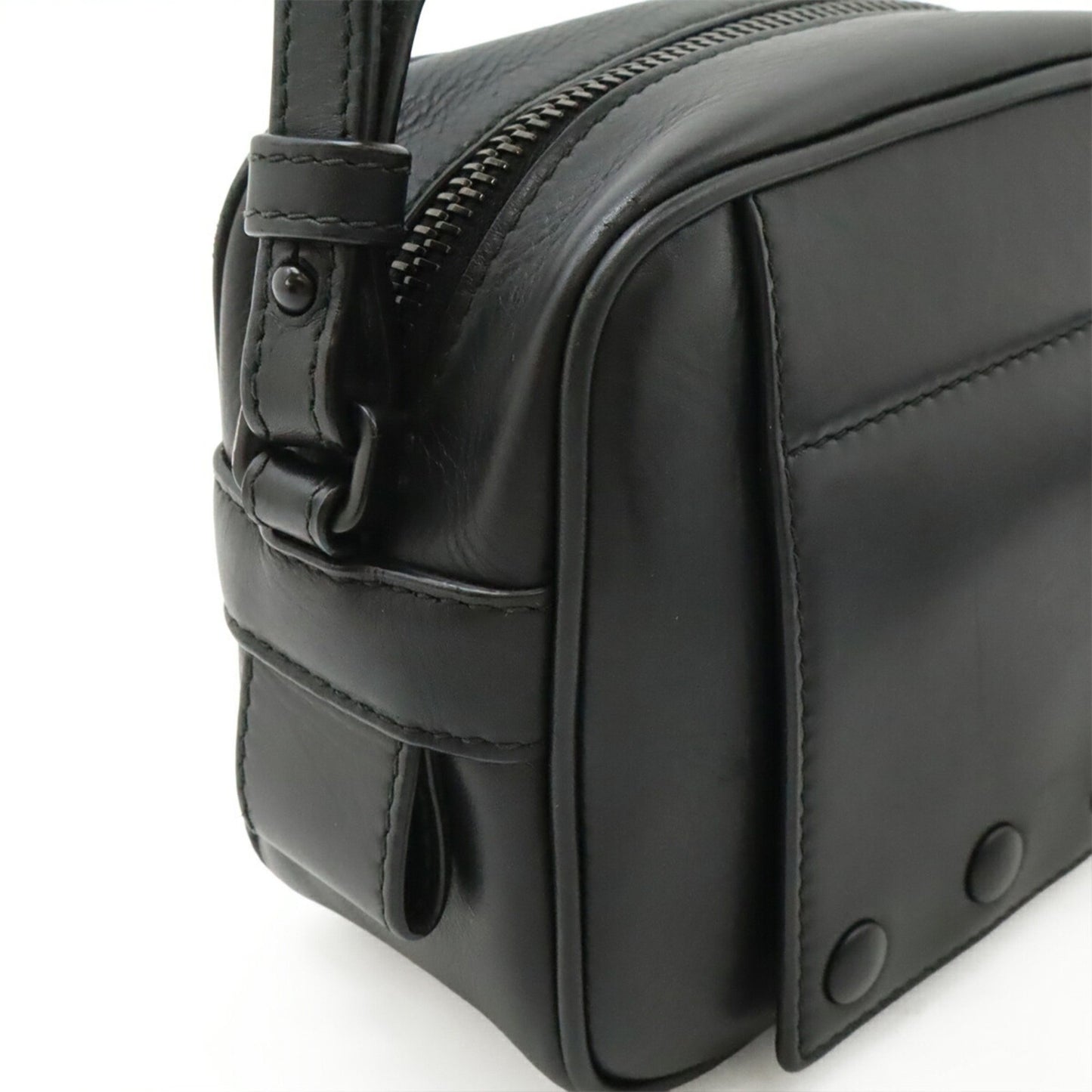 Bottega Veneta Leggero Shoulder Bag/Pochette In Black Leather