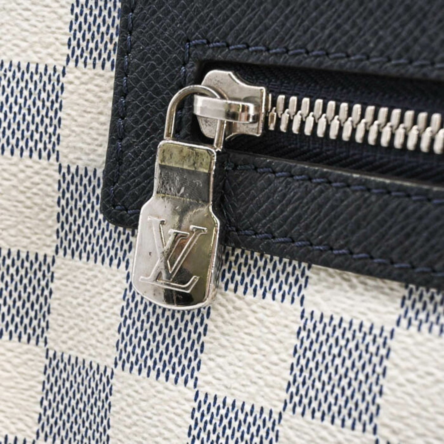 Louis Vuitton Damier Chance Matchpoint Shoulder Bag In White And Navy
