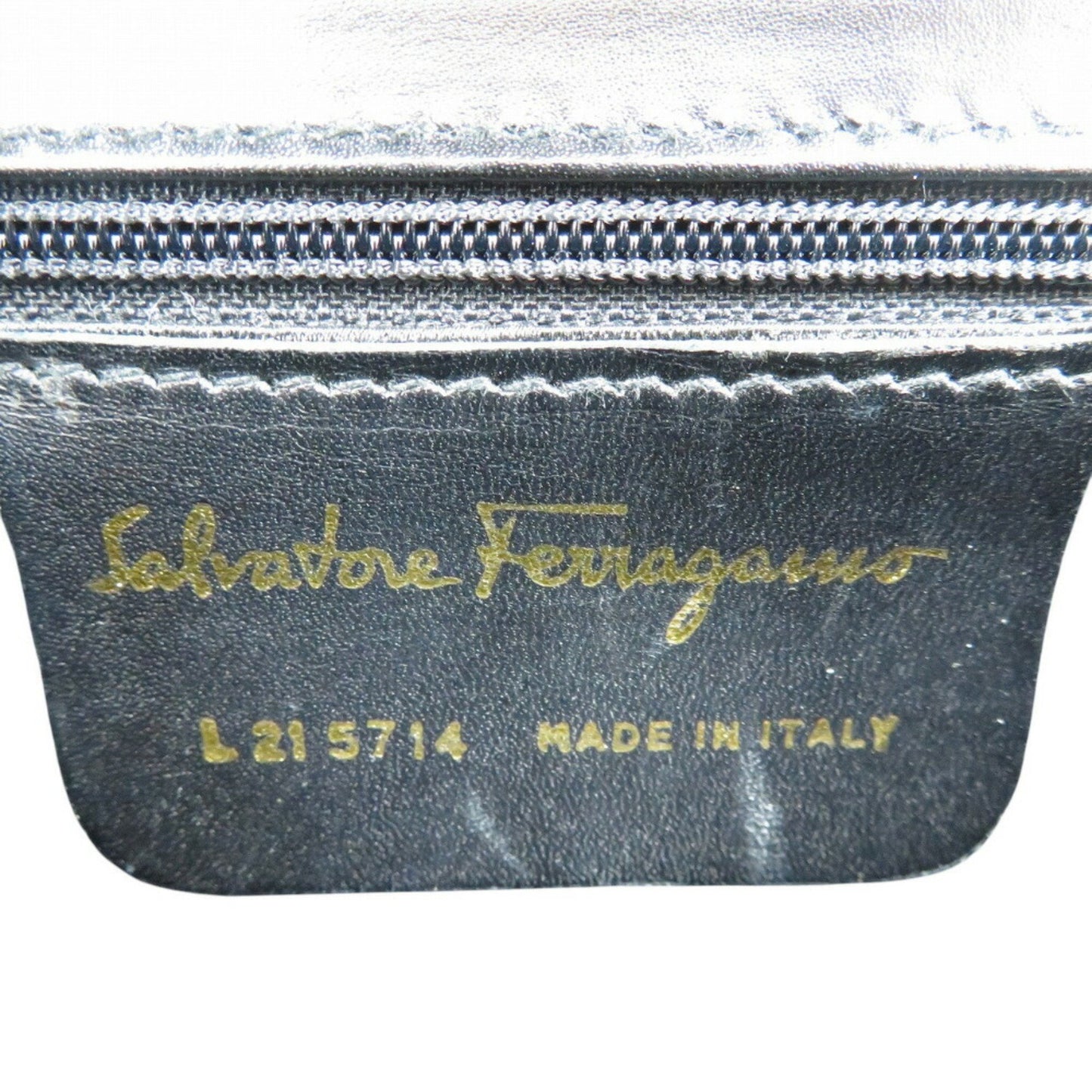 Salvatore Ferragamo L21 5714 Leather Black Shoulder Bag 0524Salvatore