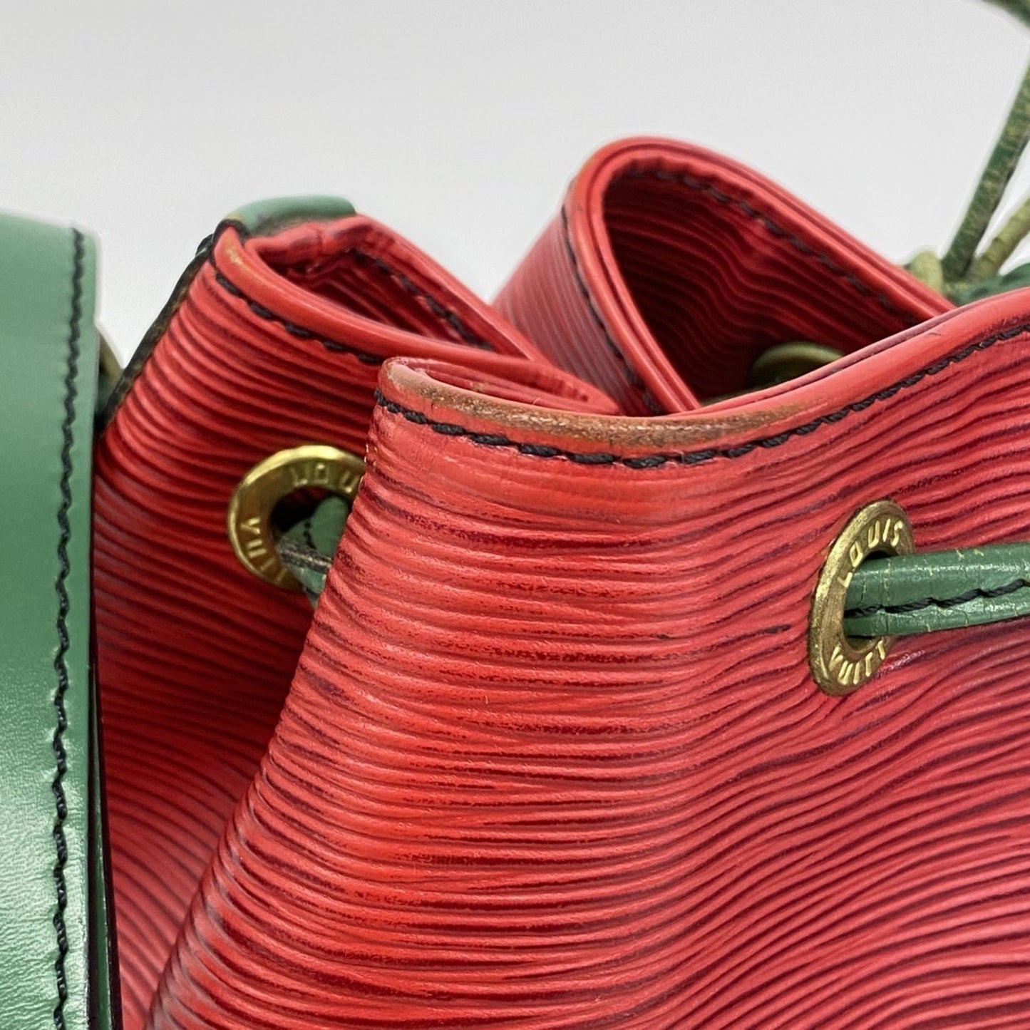 Louis Vuitton Epi Two-Tone Petit Noe Shoulder Bag In Castilian Red