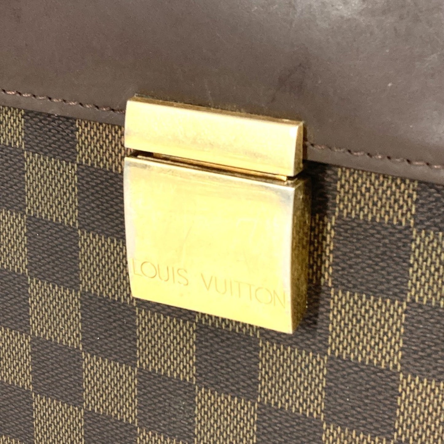Louis Vuitton N53312 Damier Altona Gm Briefcase