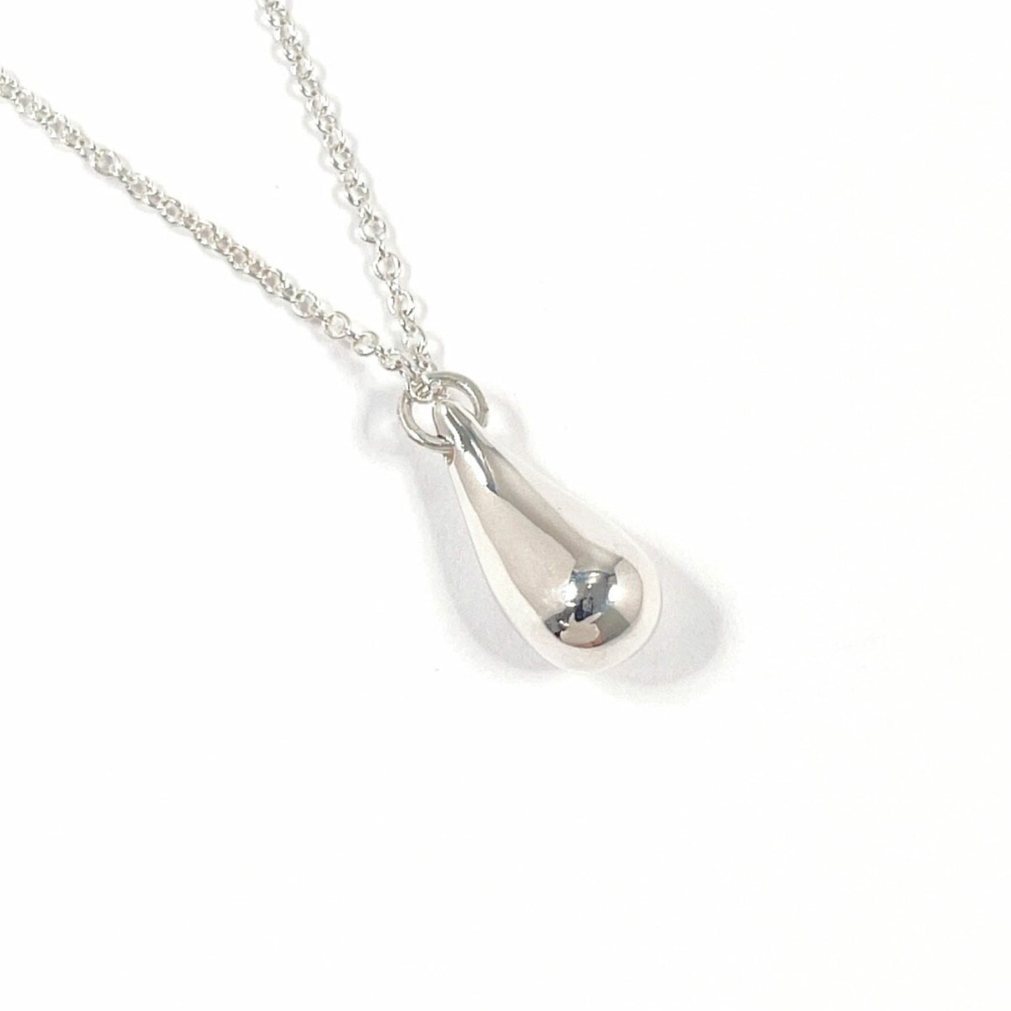 Tiffany & Co. Tiffany Teardrop Elsa Peretti Necklace In 925 Sterling Silver