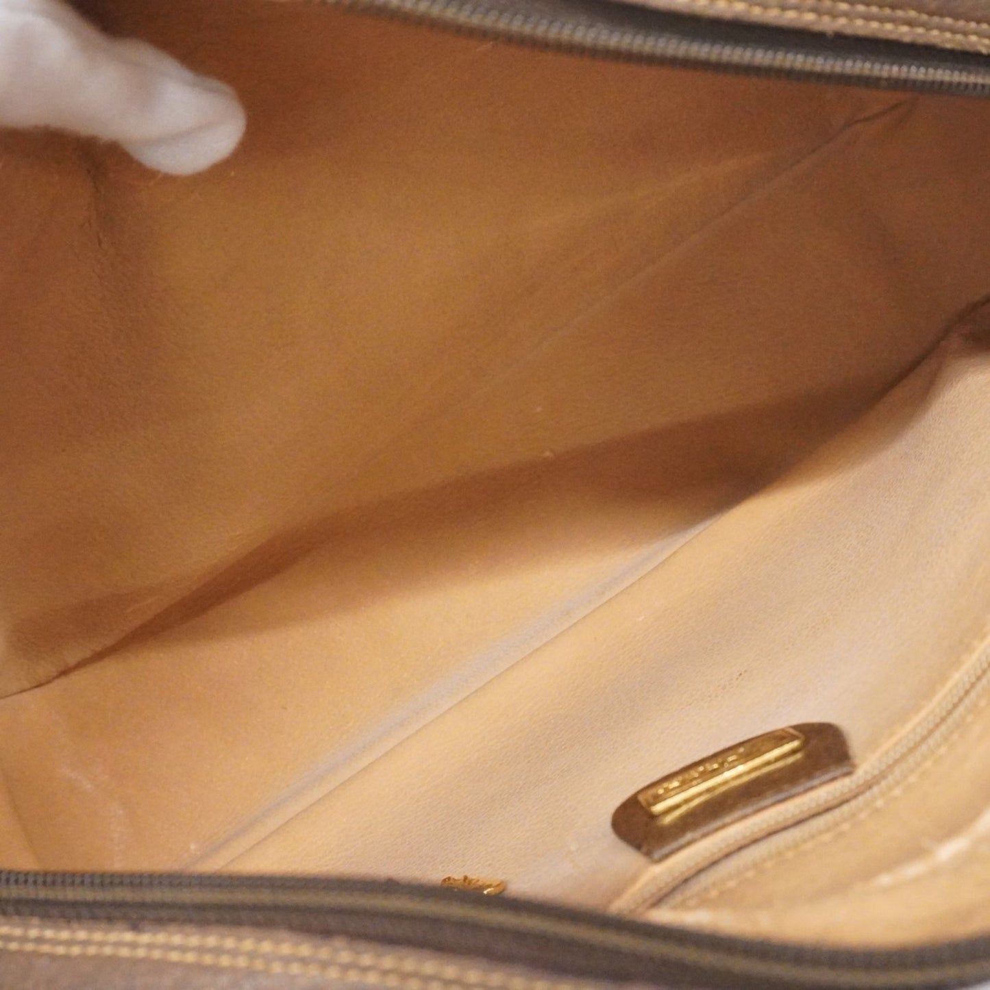 Gucci Gg Supreme Shoulder Bag 001 23 0942 Beige Brown