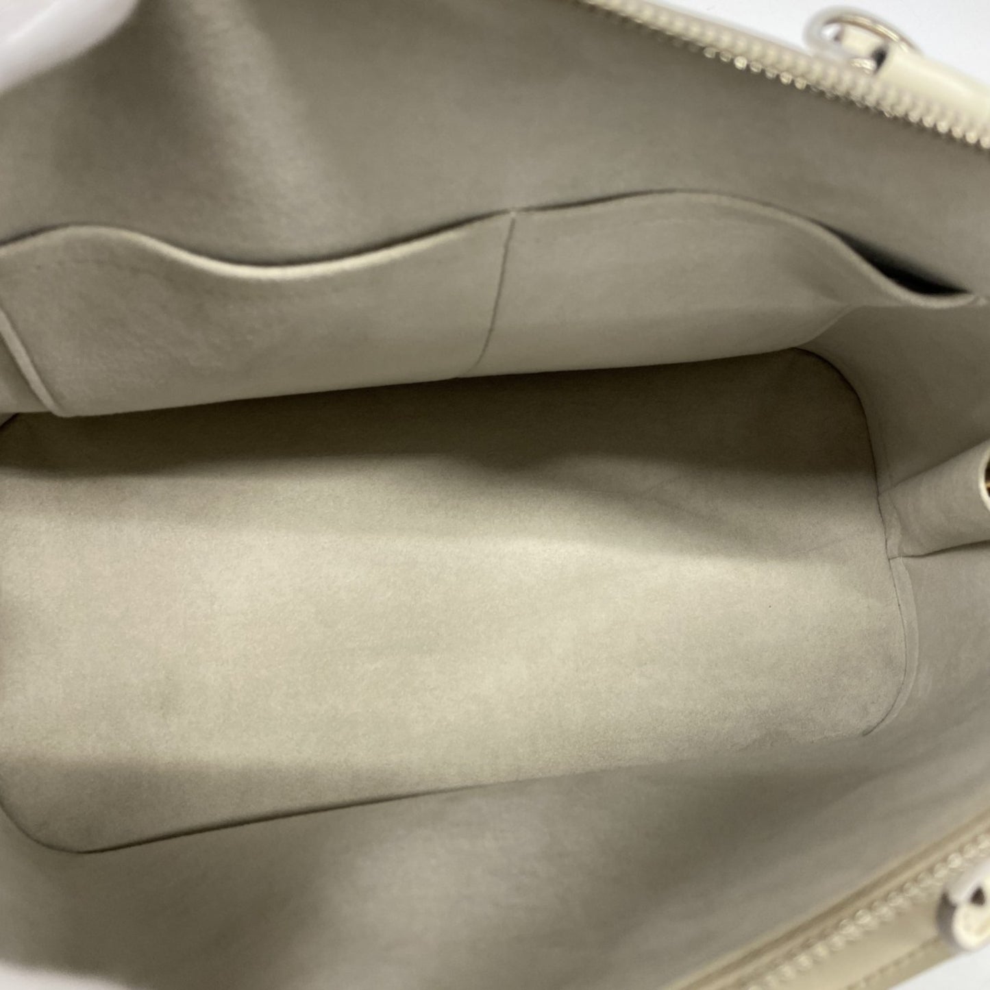 Louis Vuitton Epi Alma Pm Handbag M4030J White Leather