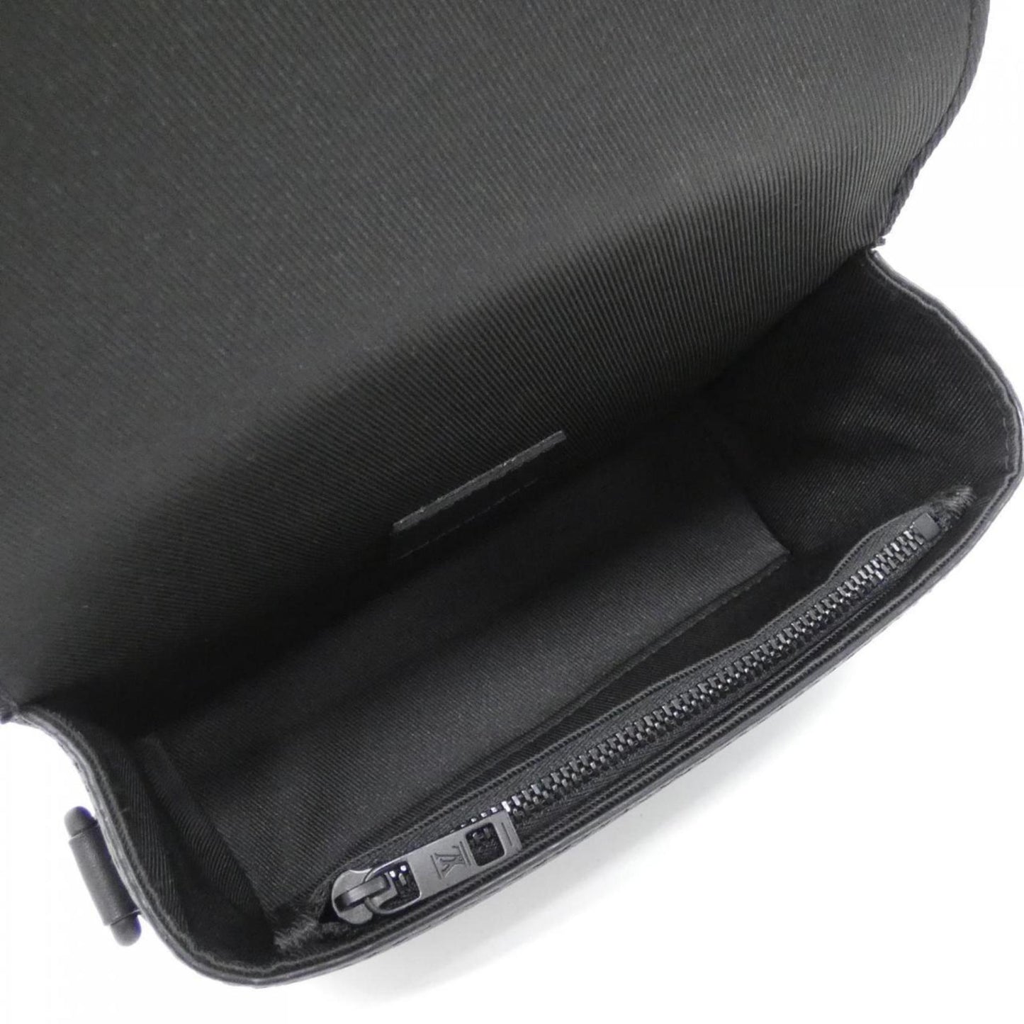 Louis Vuitton Lv Aerogram Fastline Wearable Wallet M82085 Shoulder Bag
