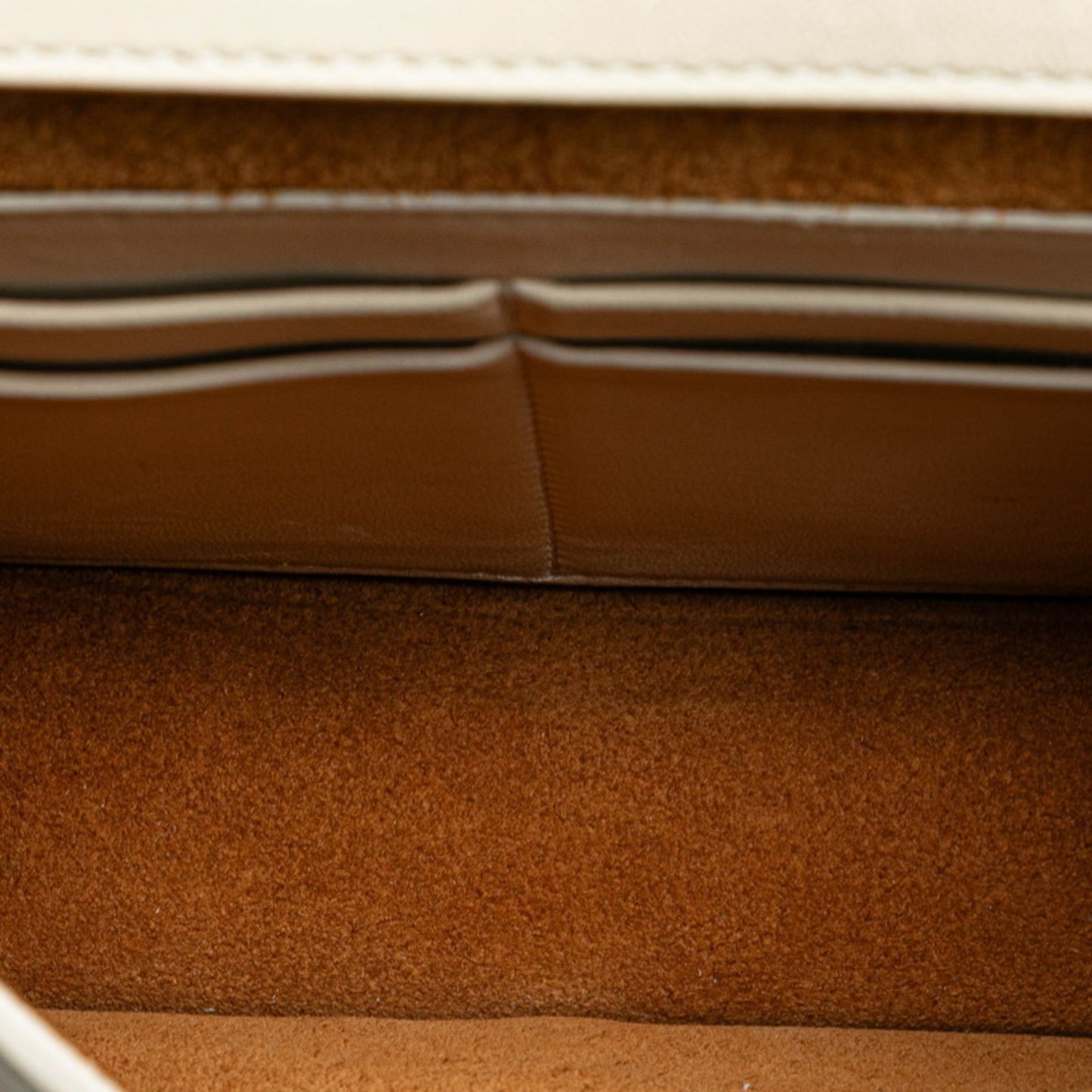 Bottega Veneta Maxi Intrecciato Cassette Crossbody Shoulder Bag 574051 Off-White Leather