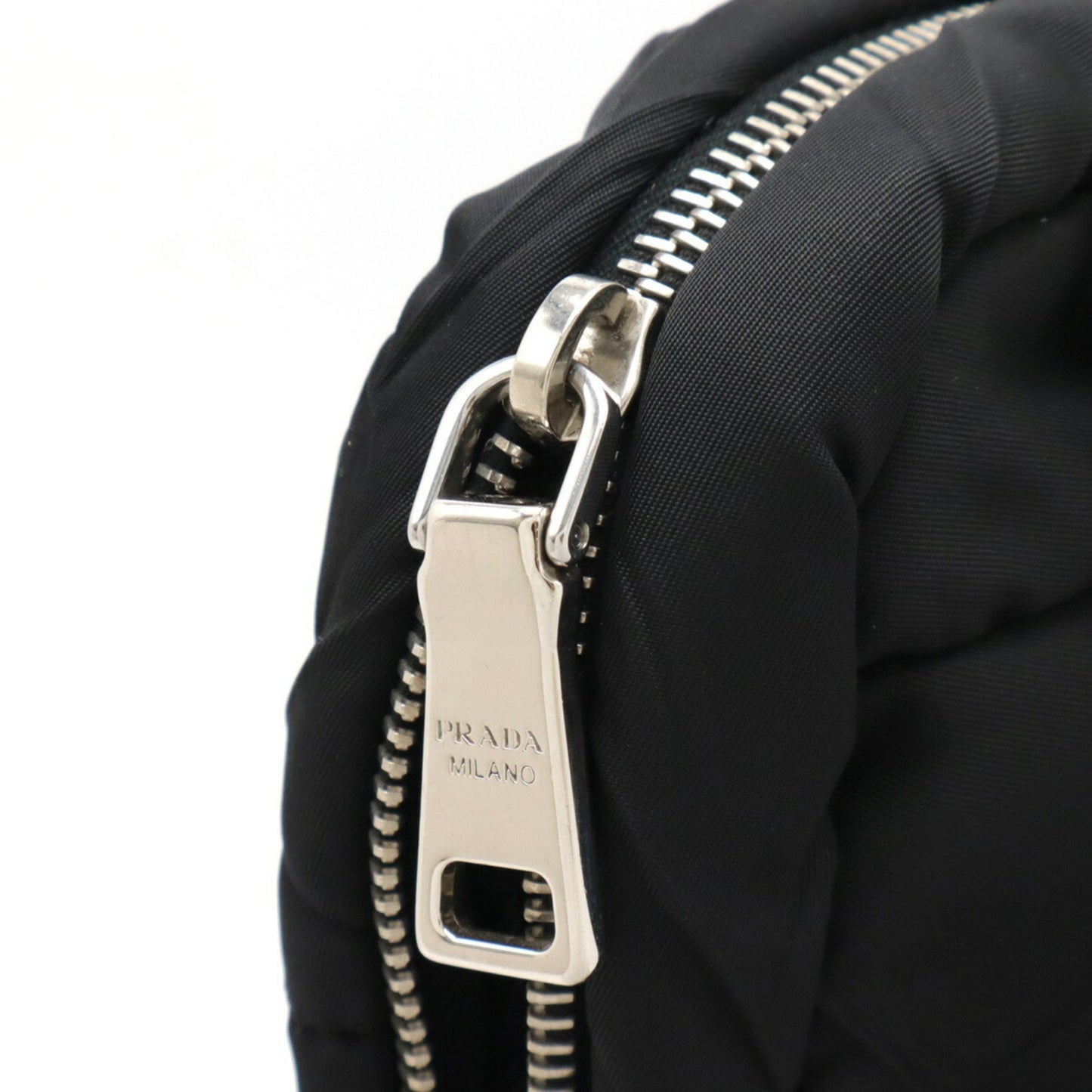 Prada Prada Shoulder Bag Quilted Wrinkled Nylon Nero Black Va0720