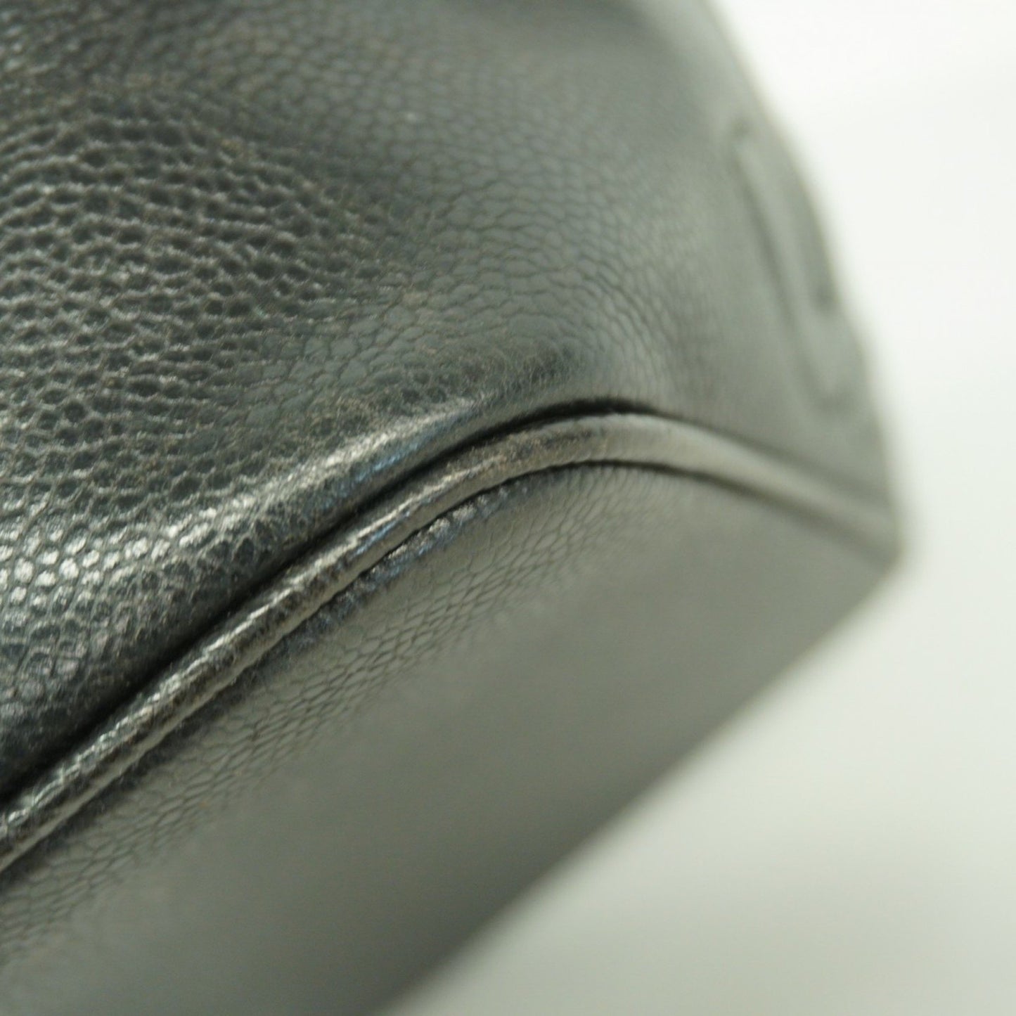 Chanel Vanity Bag In Caviar Skin