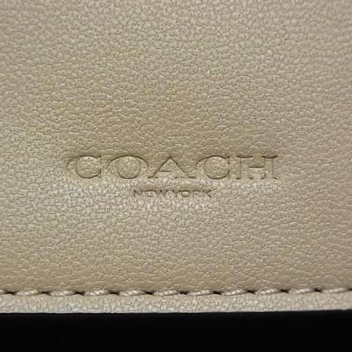Coach Kisslock Medium Bifold Wallet C8724 In Beige Signature Canvas