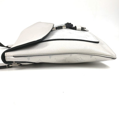 Louis Vuitton M30411 Taiga Rama Flap Messenger Bag