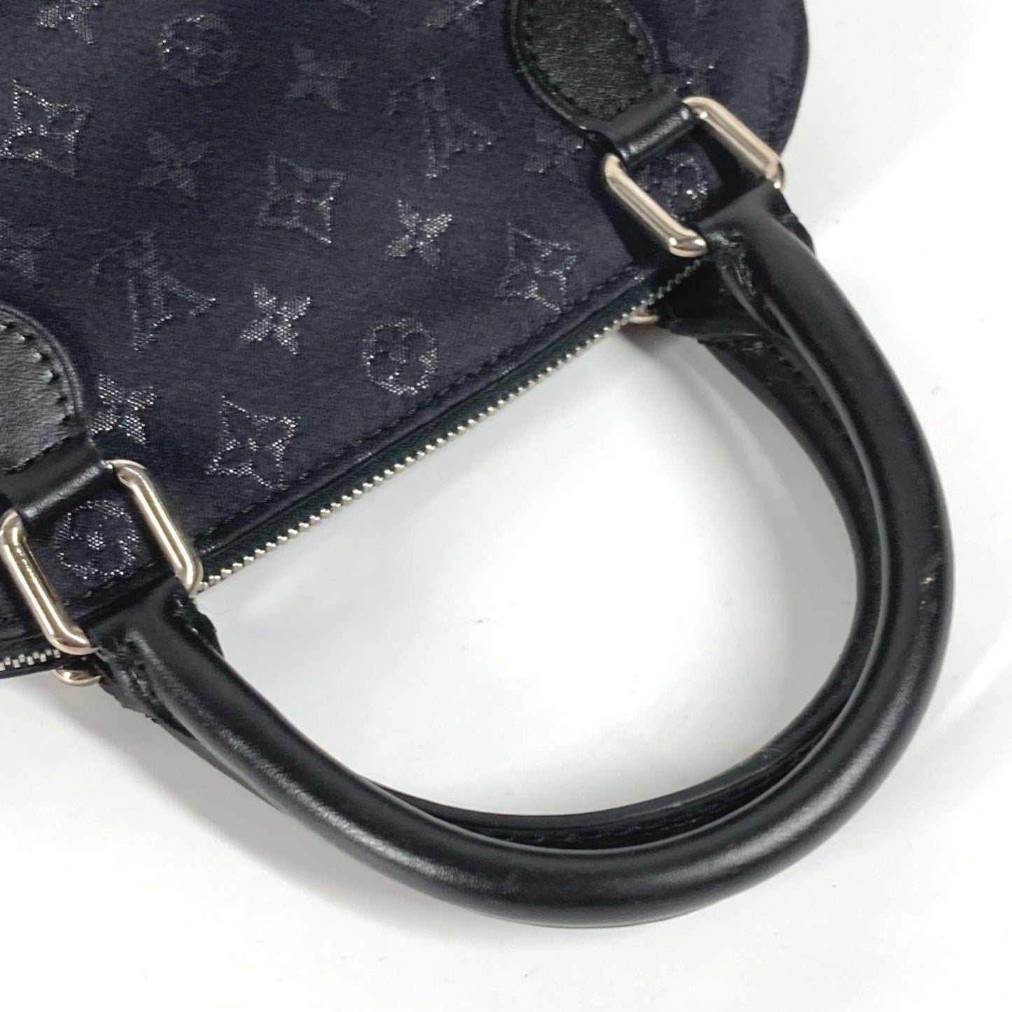 Louis Vuitton M92146 Monogram Satin Little Alma Bag Mini Pouch Handbag Leather