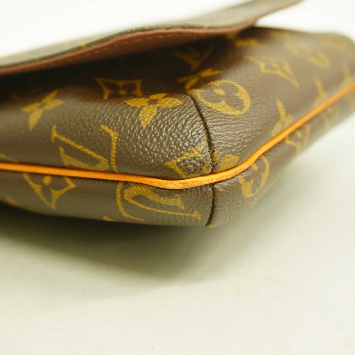 Bag Louis Vuitton Shoulder