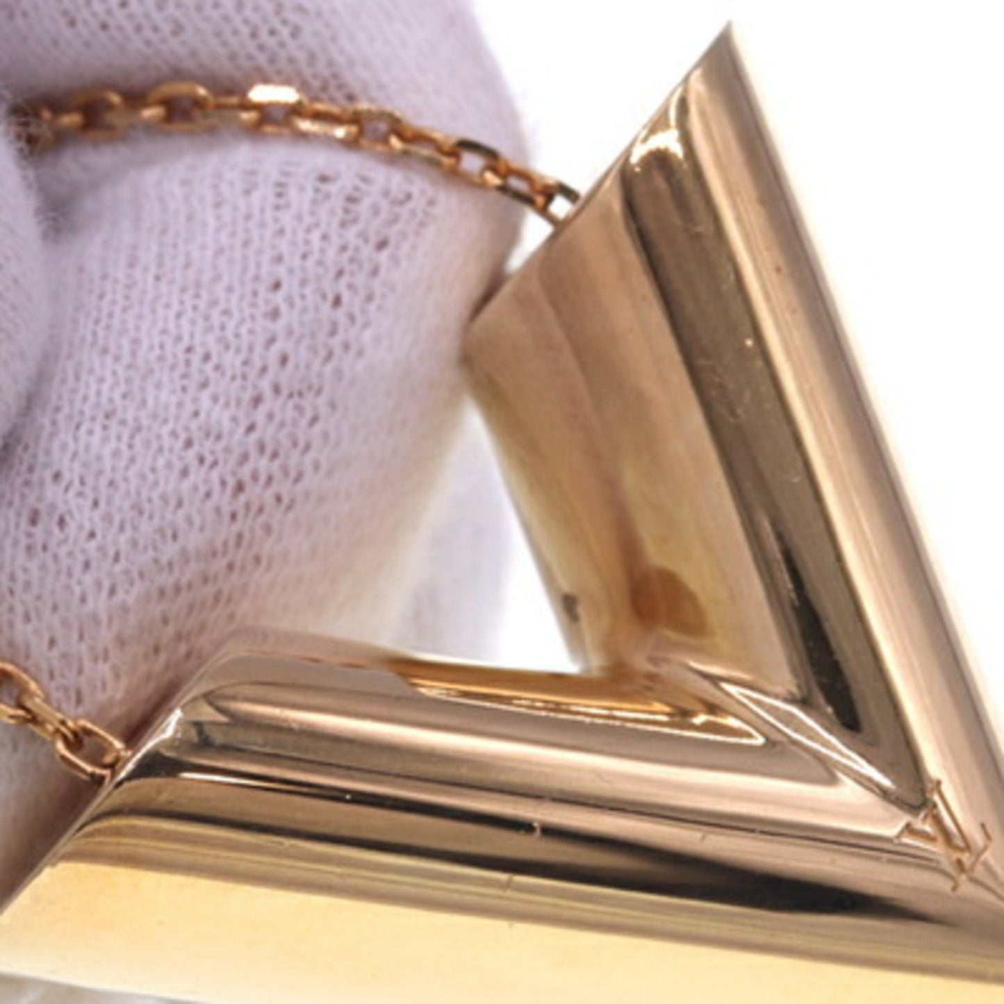 Louis Vuitton Necklace Essential V Mp1465 Gold Metal Pendant Long
