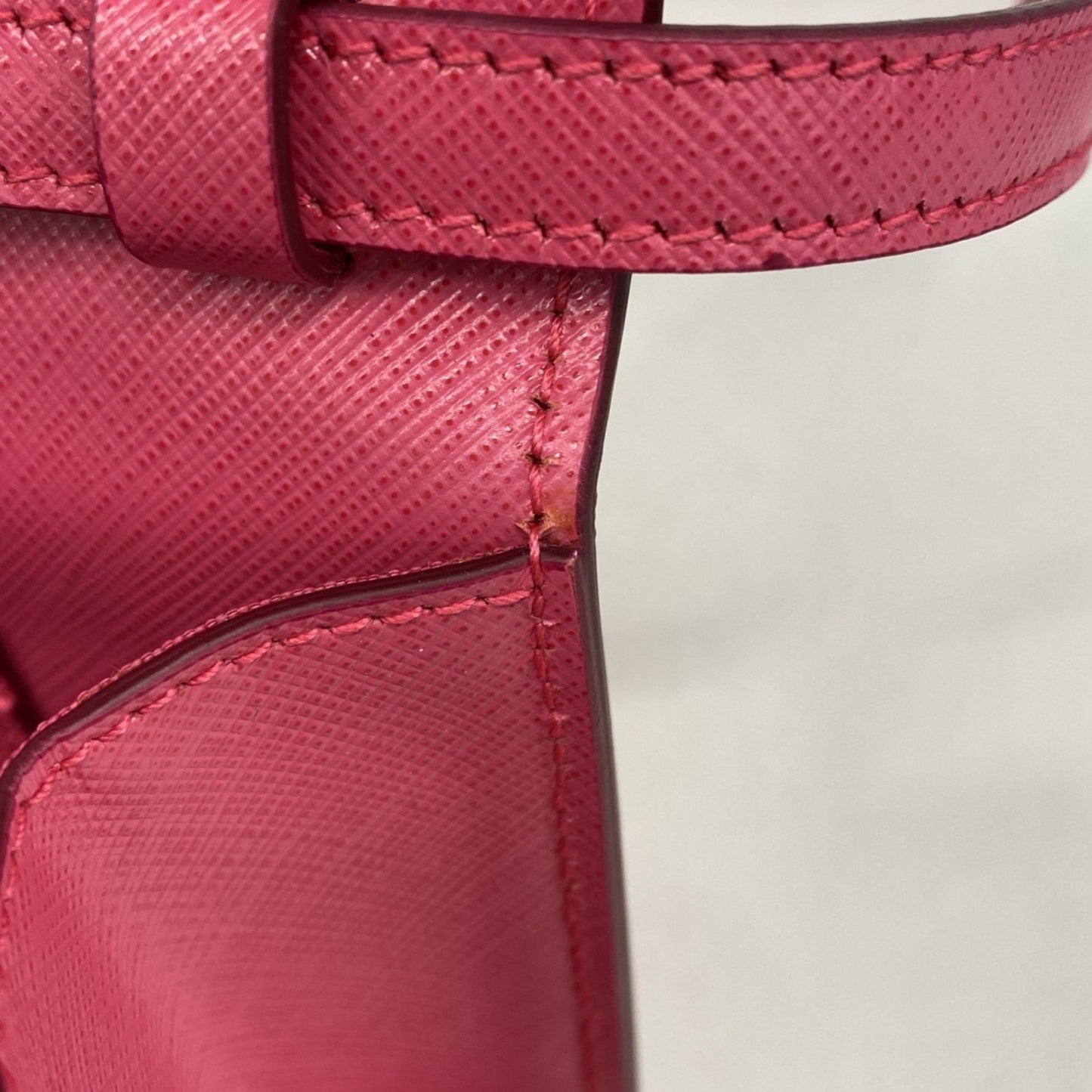 Salvatore Ferragamo Vara Leather Shoulder Bag