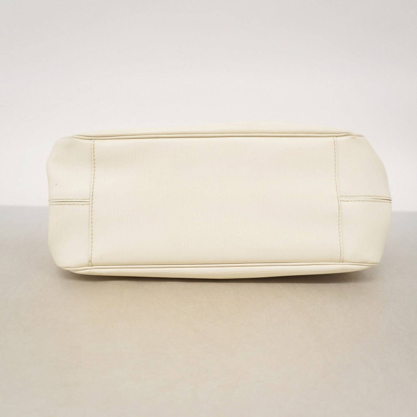 Louis Vuitton Epi Passy Pm Handbag M5926J Ivory