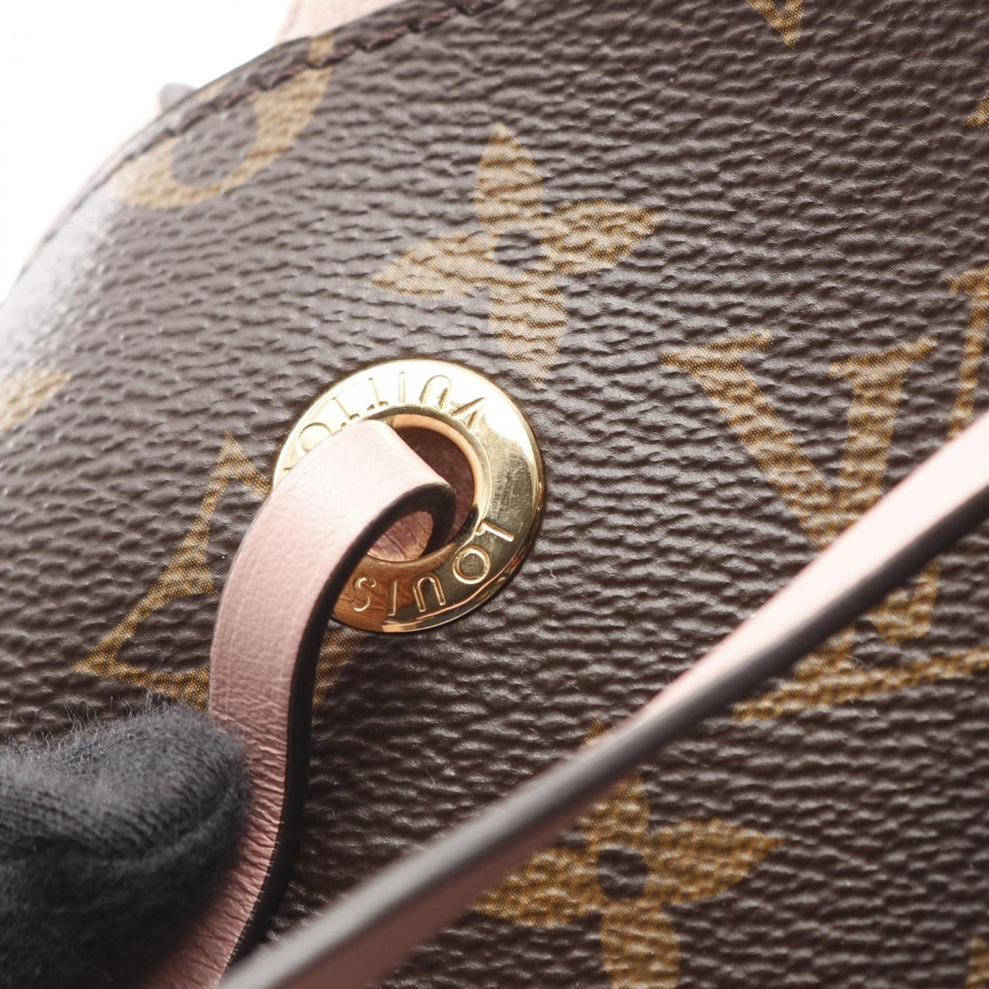 Louis Vuitton Neonoe Shoulder Bag