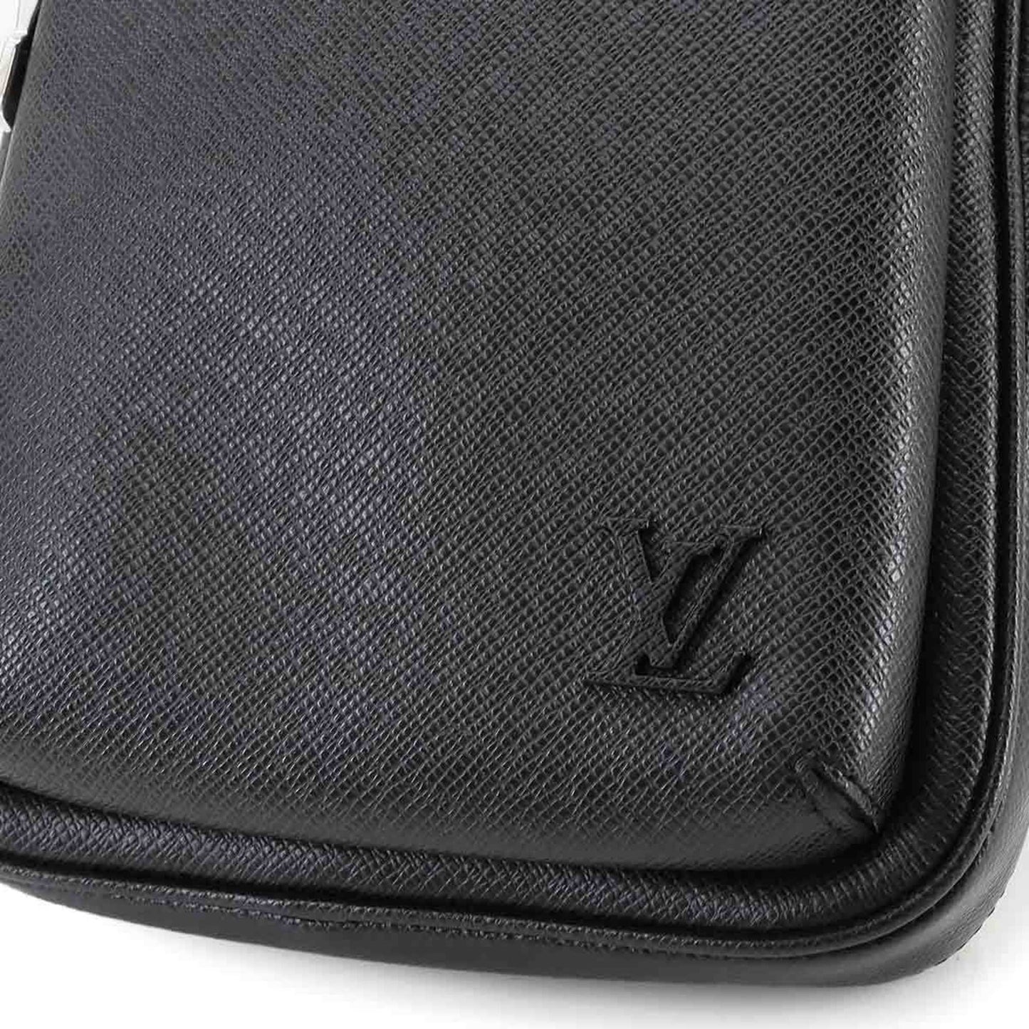 Louis Vuitton Taiga Avenue Sling Bag