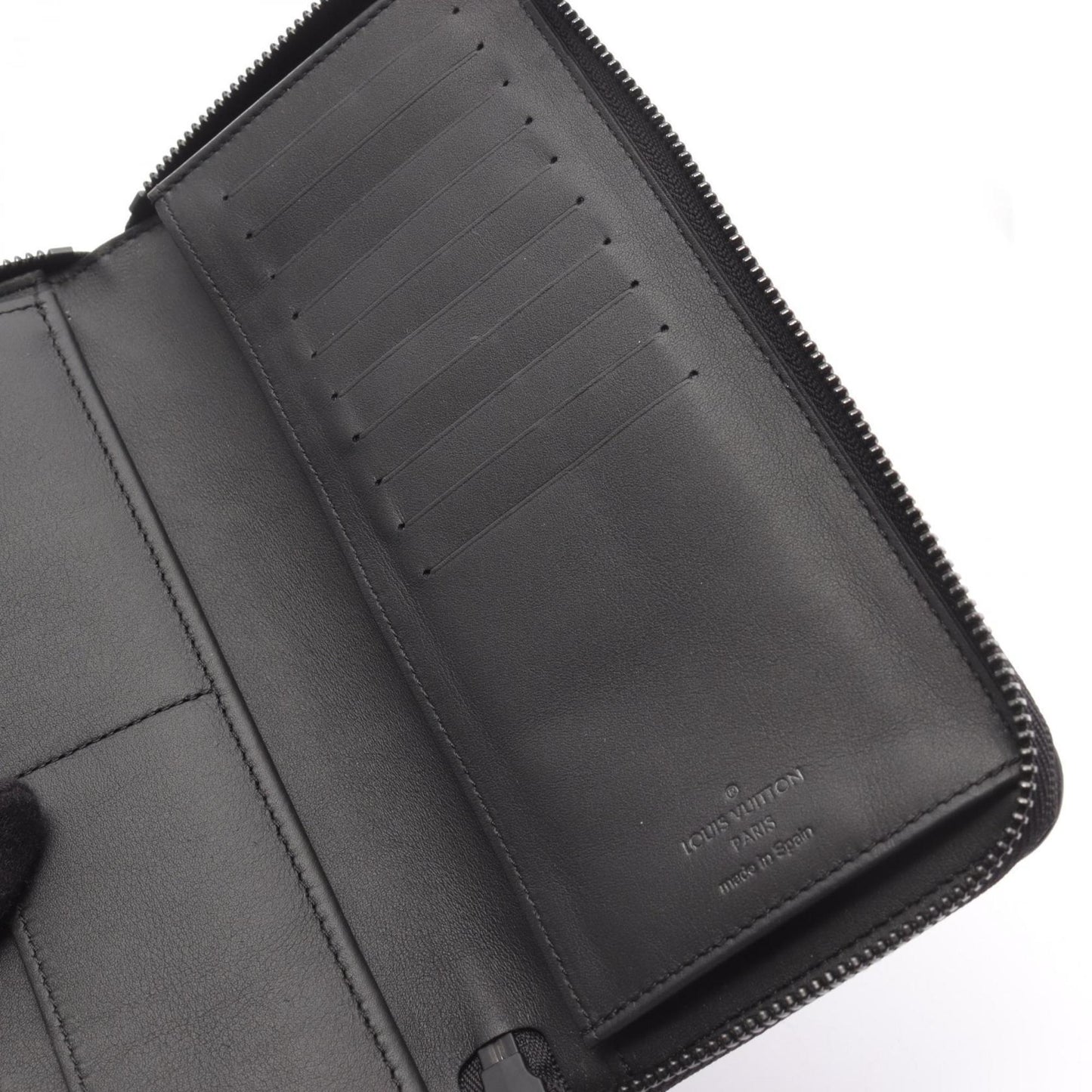 Louis Vuitton Zippy Wallet Vertical Round Long In Taurillon Leather