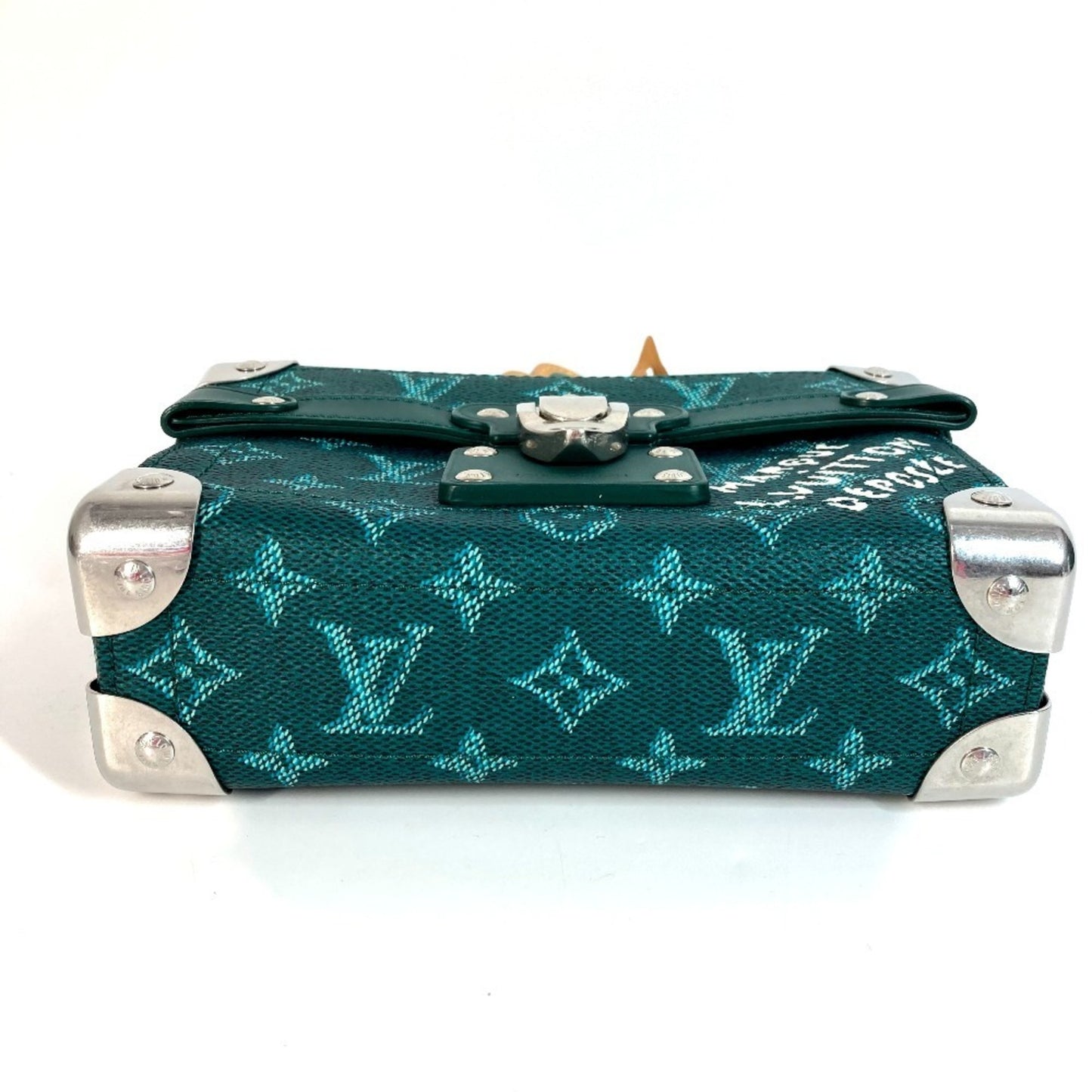 Louis Vuitton M12686 Monogram Heritage Pharrell Williams Soul Trunk Dog Paw Charm Box Leather